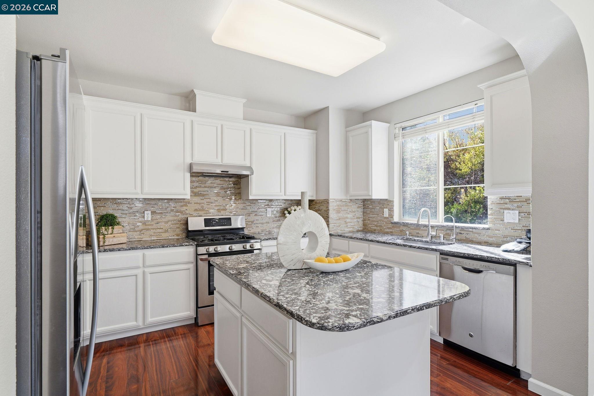 Photo #13: 41125748 Listing: Photo #13