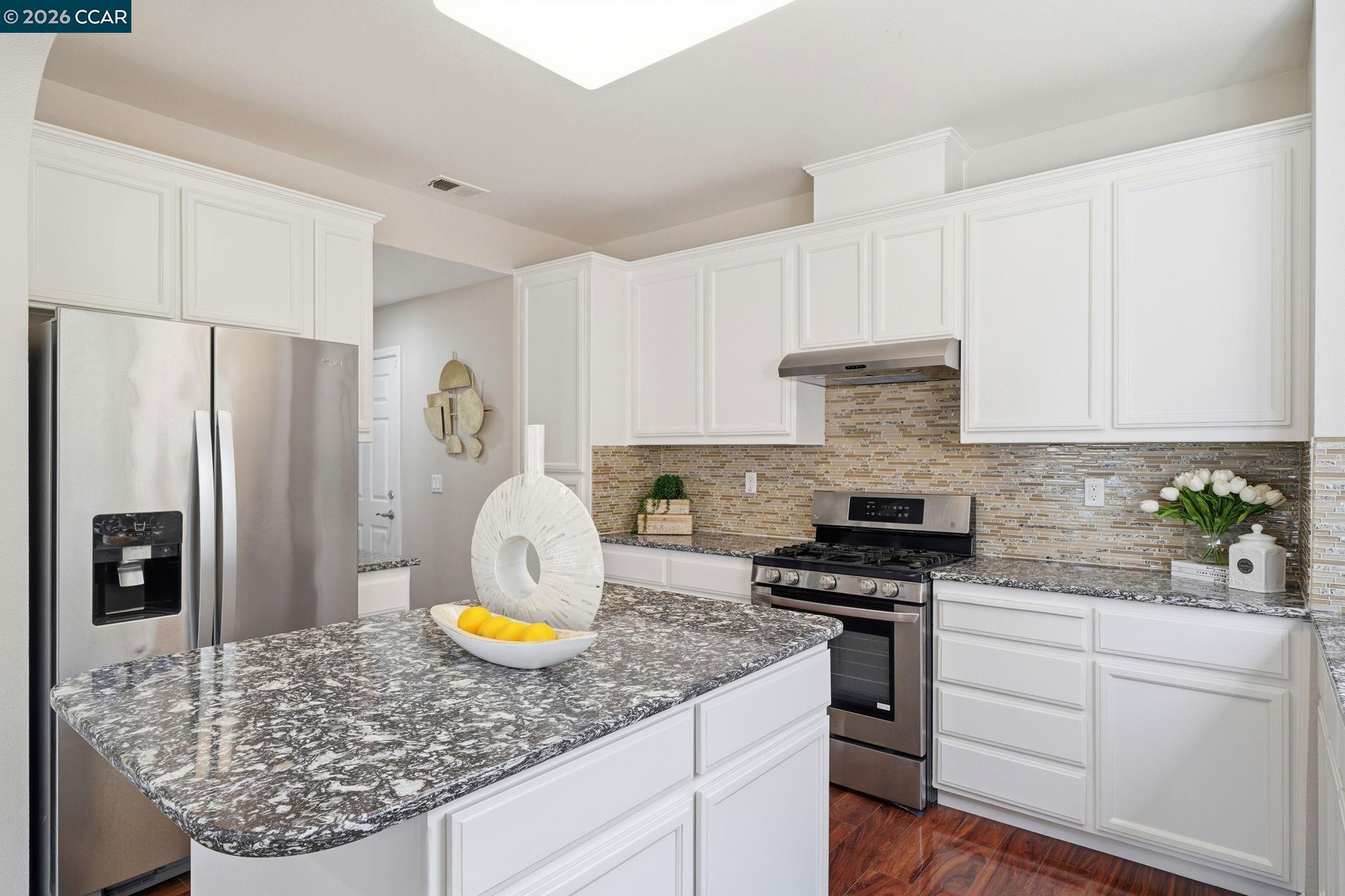 Photo #14: 41125748 Listing: Photo #14