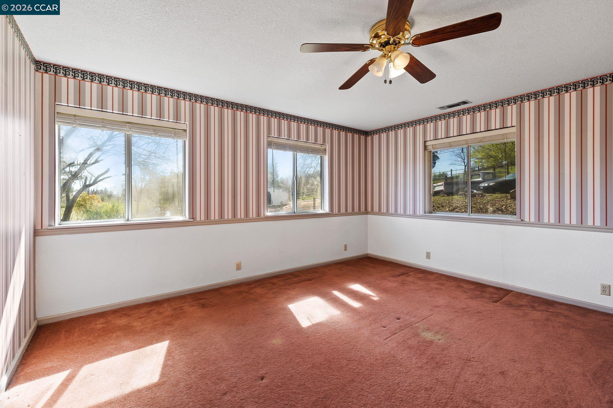 Detail Gallery Image 27 of 59 For 1055 Itow Ct, Penryn,  CA 95663 - 5 Beds | 3/1 Baths