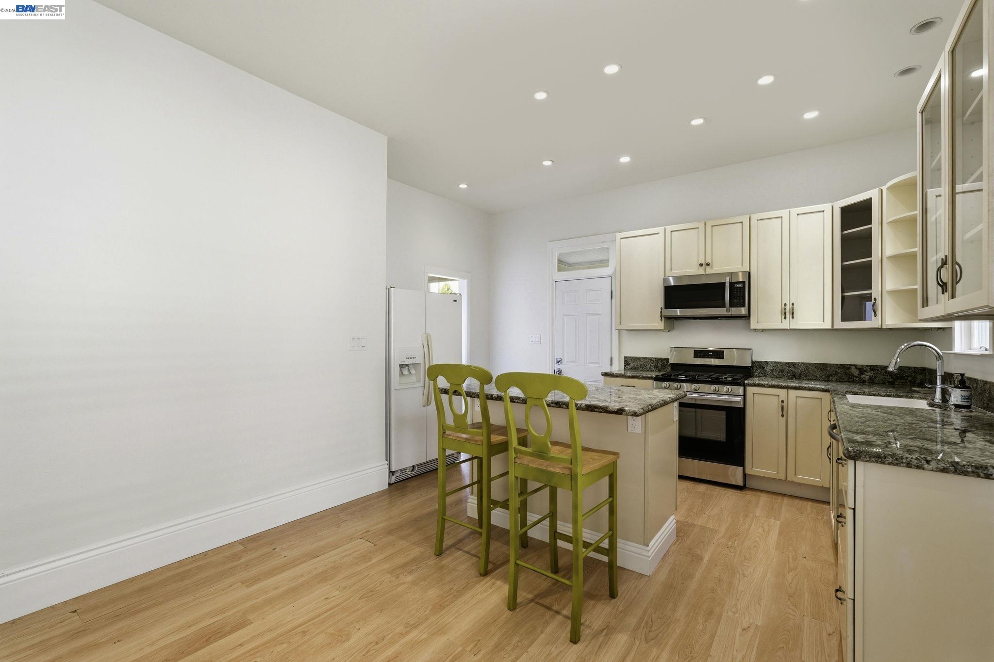 Detail Gallery Image 22 of 52 For , Richmond,  CA 94801 - 3 Beds | 2 Baths