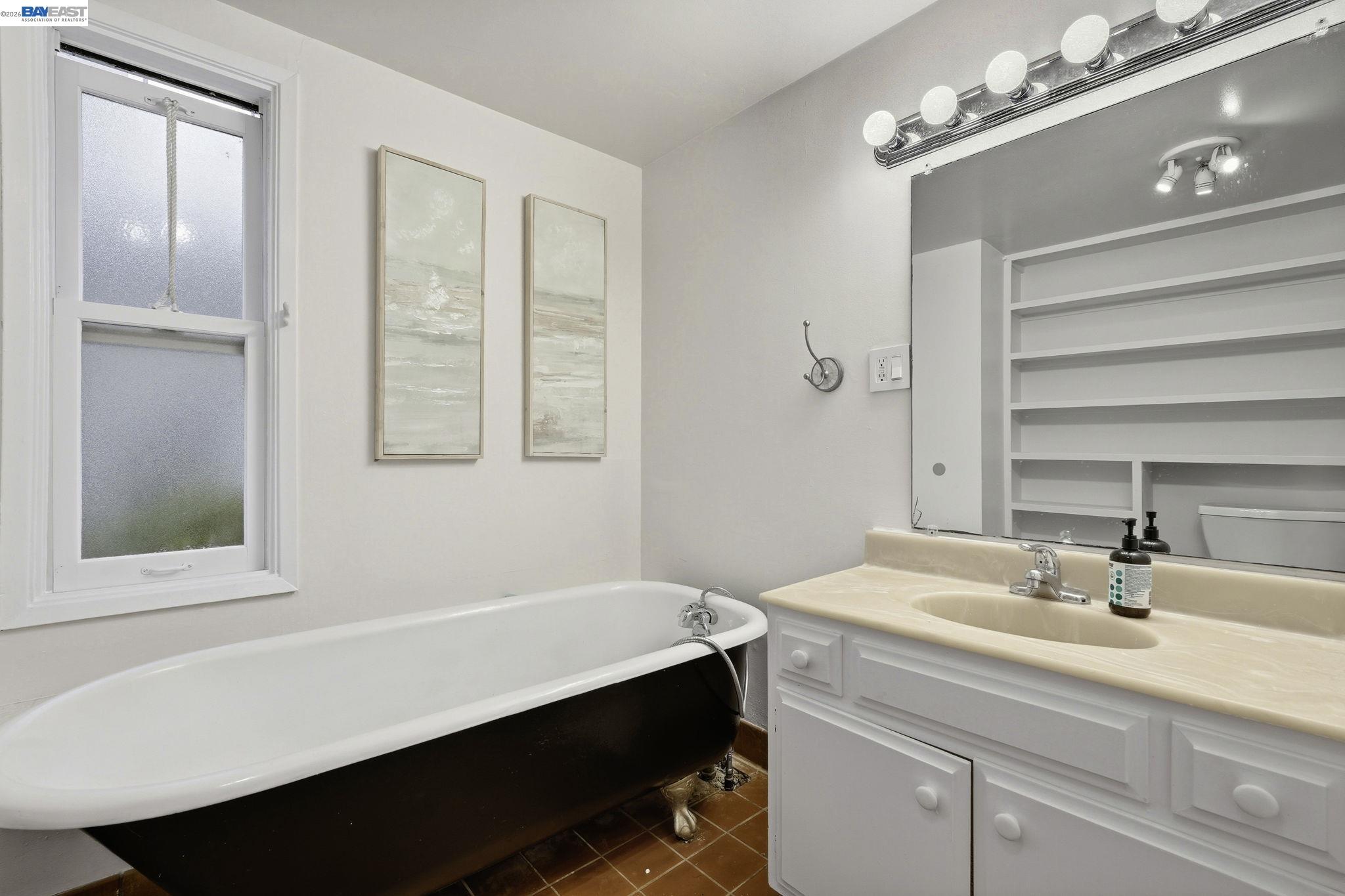 Detail Gallery Image 42 of 52 For , Richmond,  CA 94801 - 3 Beds | 2 Baths