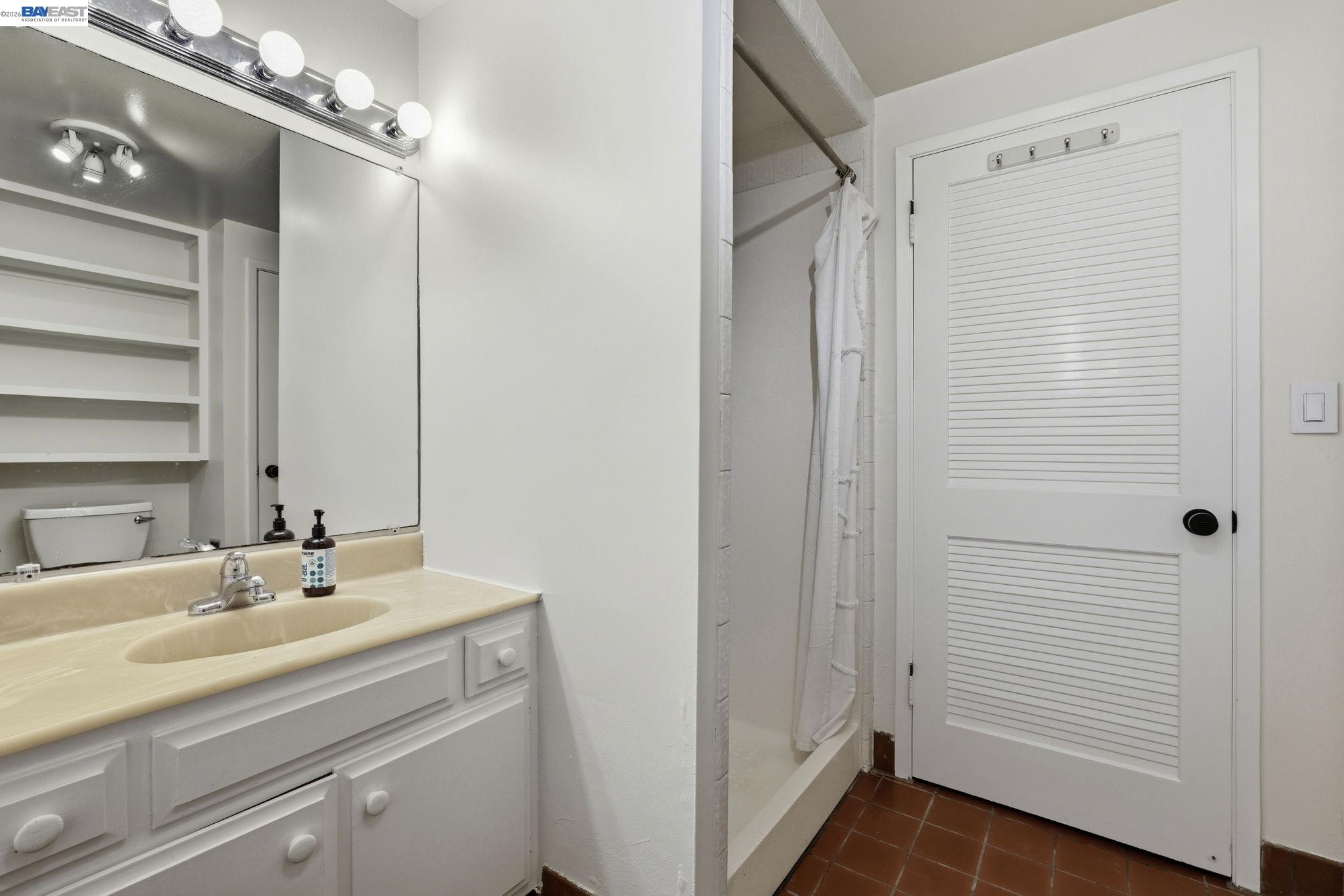 Detail Gallery Image 43 of 52 For , Richmond,  CA 94801 - 3 Beds | 2 Baths