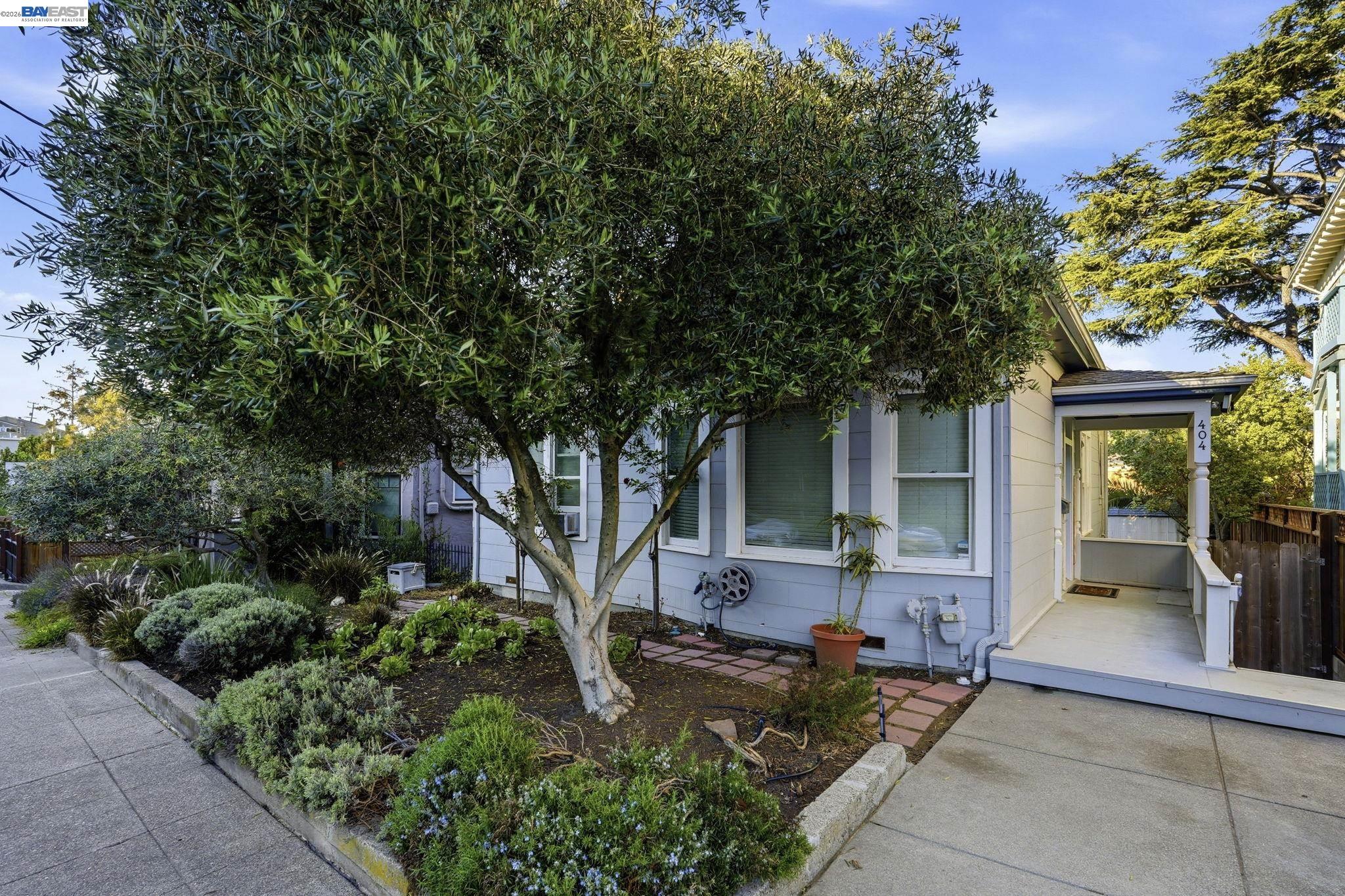 Detail Gallery Image 9 of 52 For , Richmond,  CA 94801 - 3 Beds | 2 Baths