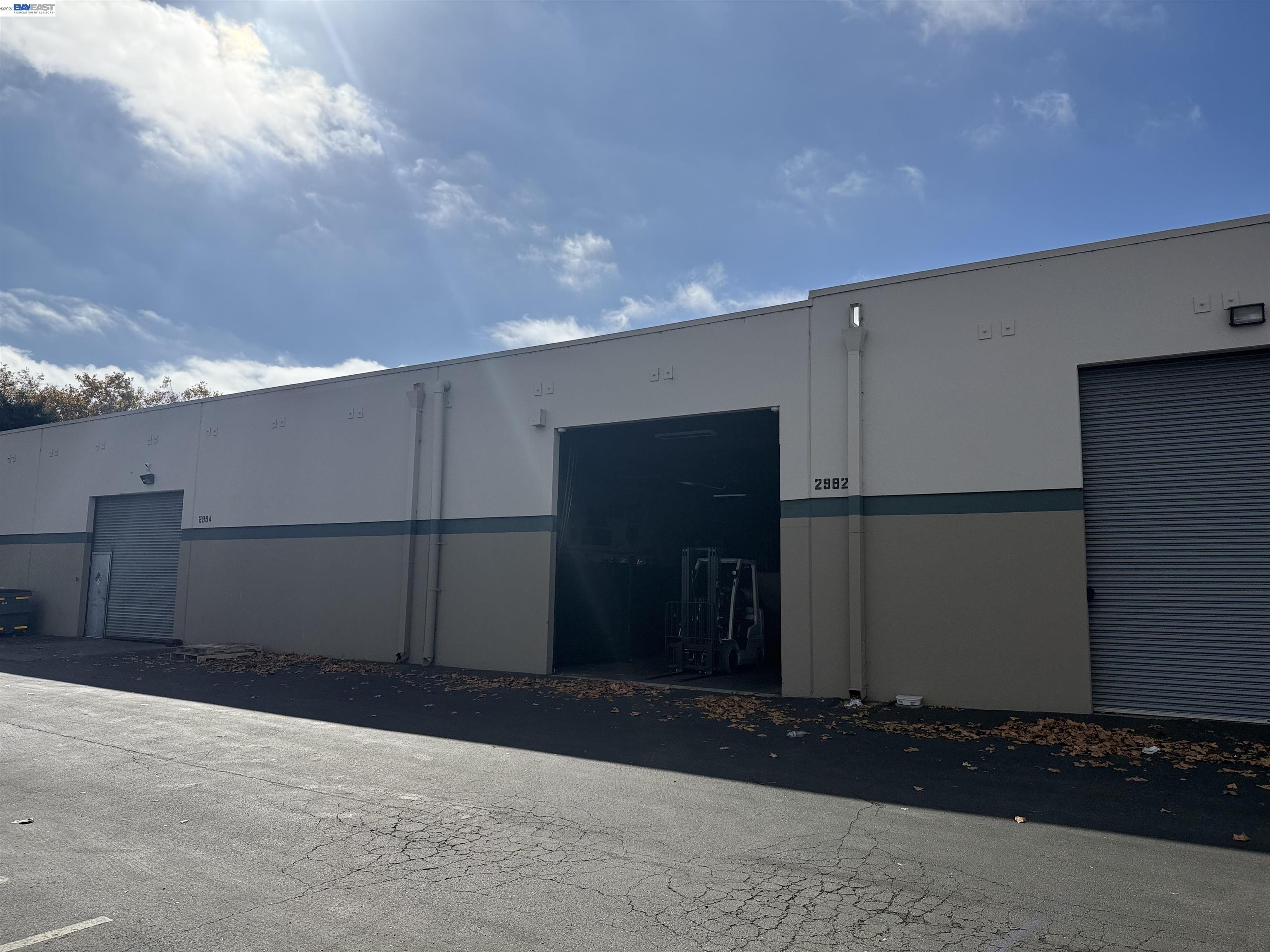 Detail Gallery Image 2 of 5 For , San Leandro,  CA 94577 - – Beds | – Baths