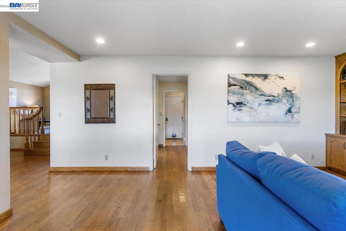 Detail Gallery Image 13 of 50 For 6444 Boone Dr, Castro Valley,  CA 94552 - 4 Beds | 3 Baths