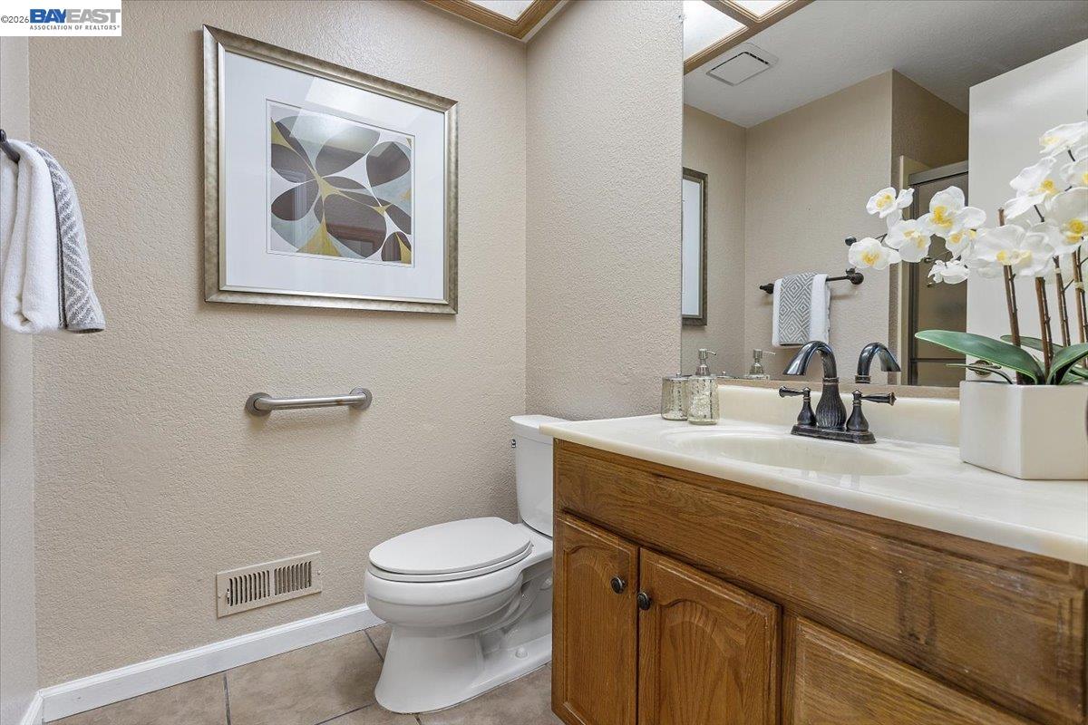 Detail Gallery Image 19 of 50 For 6444 Boone Dr, Castro Valley,  CA 94552 - 4 Beds | 3 Baths