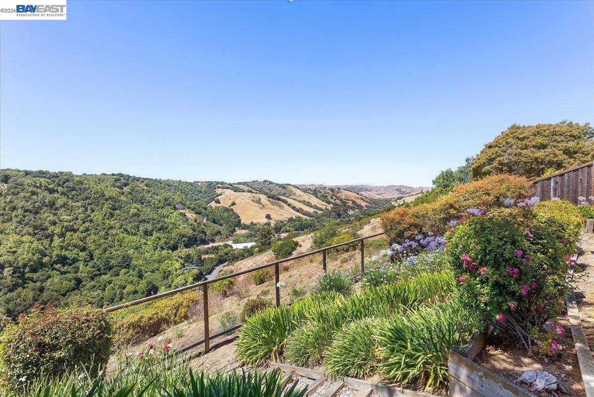 Detail Gallery Image 48 of 50 For 6444 Boone Dr, Castro Valley,  CA 94552 - 4 Beds | 3 Baths