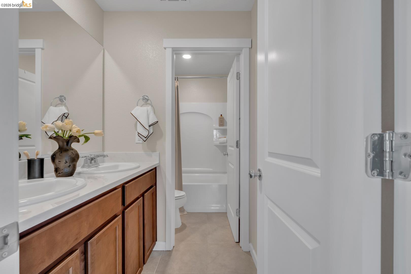 Detail Gallery Image 20 of 46 For 5603 Trinity Lakes Ln, Antioch,  CA 94531 - 3 Beds | 2/1 Baths