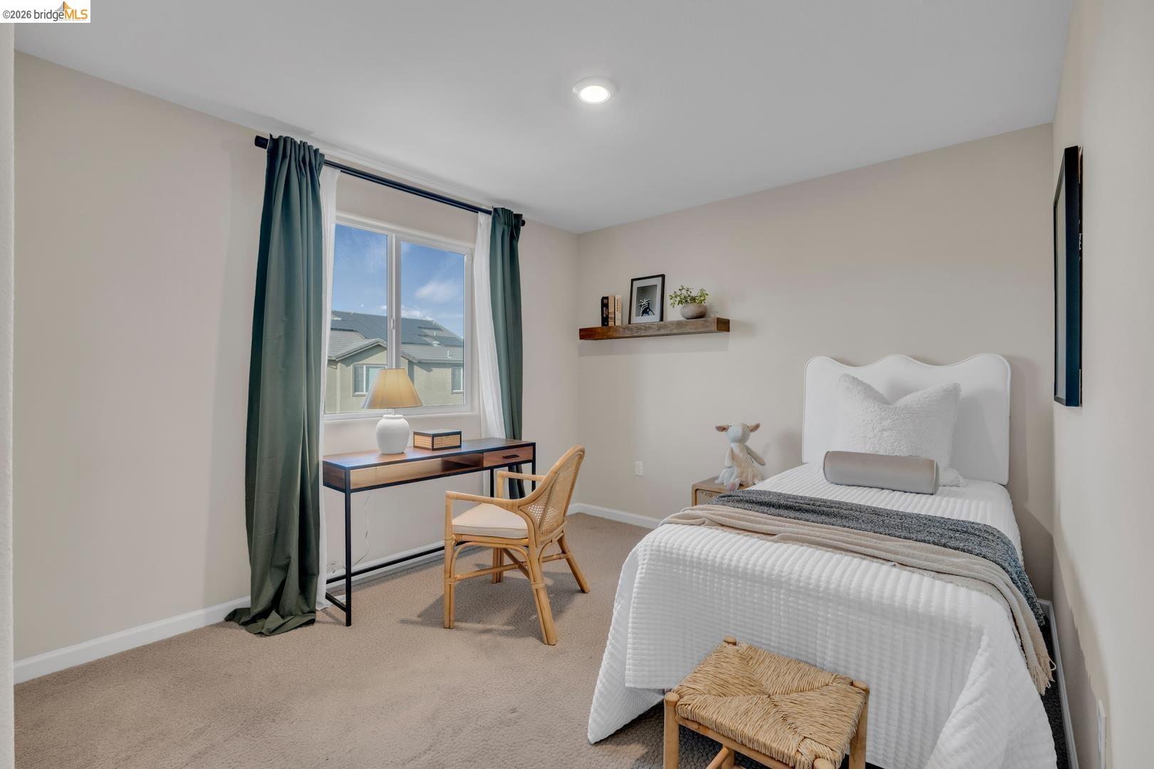 Detail Gallery Image 24 of 46 For 5603 Trinity Lakes Ln, Antioch,  CA 94531 - 3 Beds | 2/1 Baths