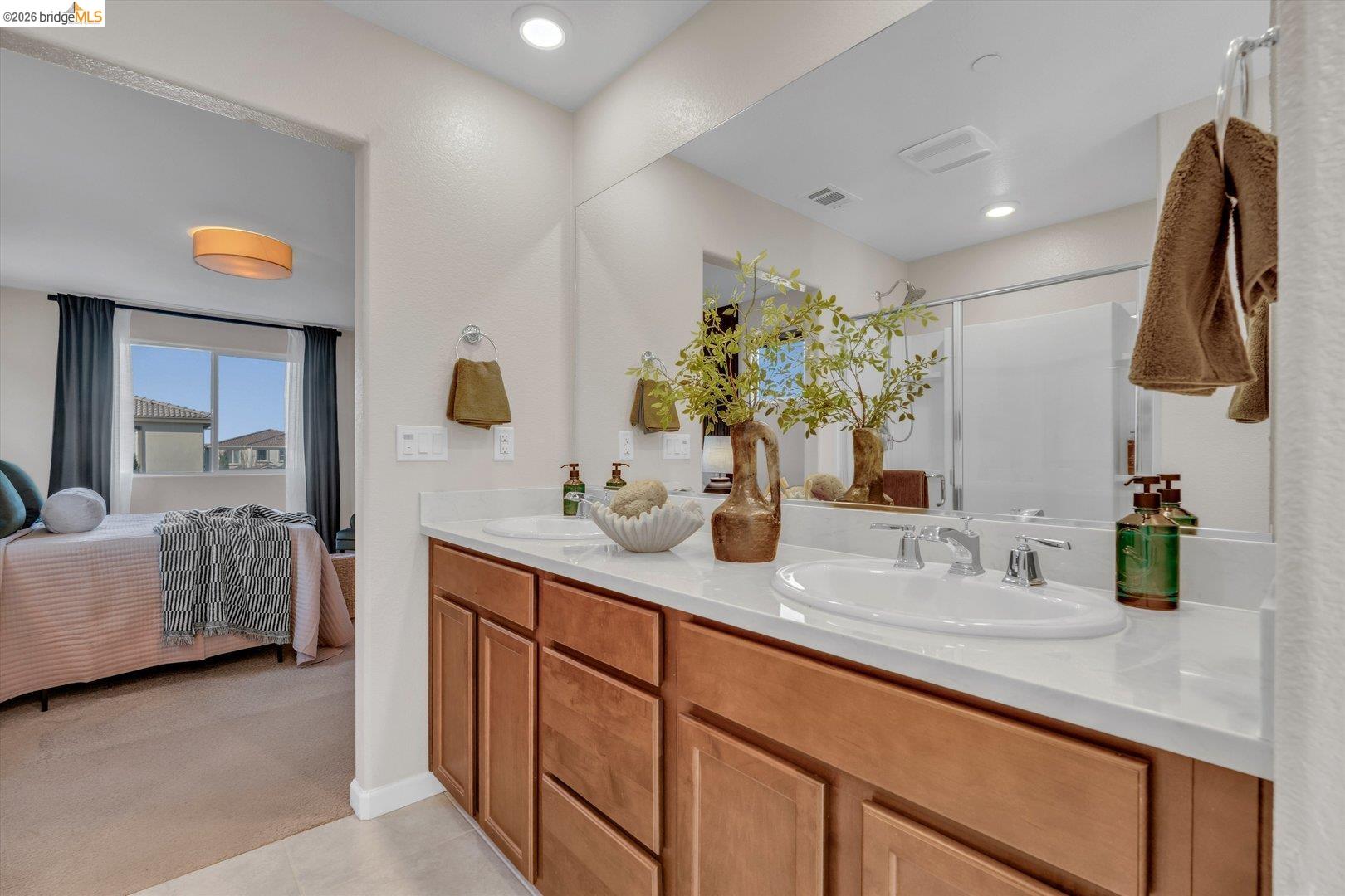 Detail Gallery Image 29 of 46 For 5603 Trinity Lakes Ln, Antioch,  CA 94531 - 3 Beds | 2/1 Baths