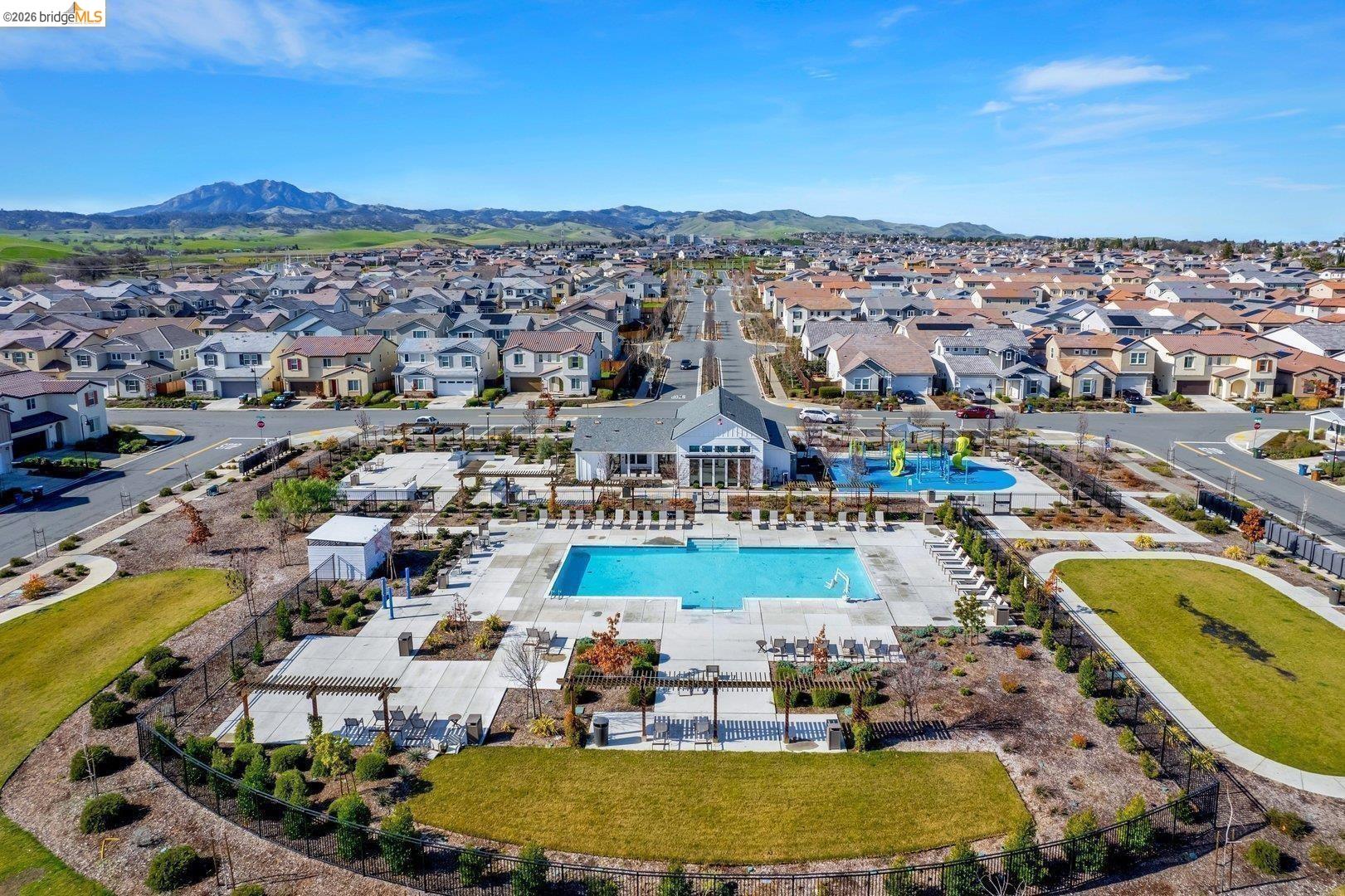 Detail Gallery Image 45 of 46 For 5603 Trinity Lakes Ln, Antioch,  CA 94531 - 3 Beds | 2/1 Baths