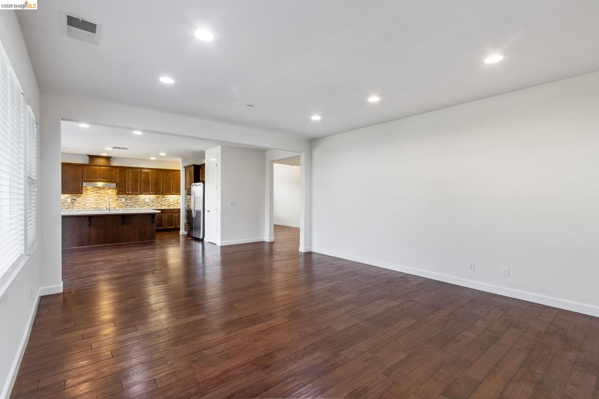 Detail Gallery Image 11 of 49 For 607 Bristol Ct, Brentwood,  CA 94513 - 4 Beds | 3/1 Baths