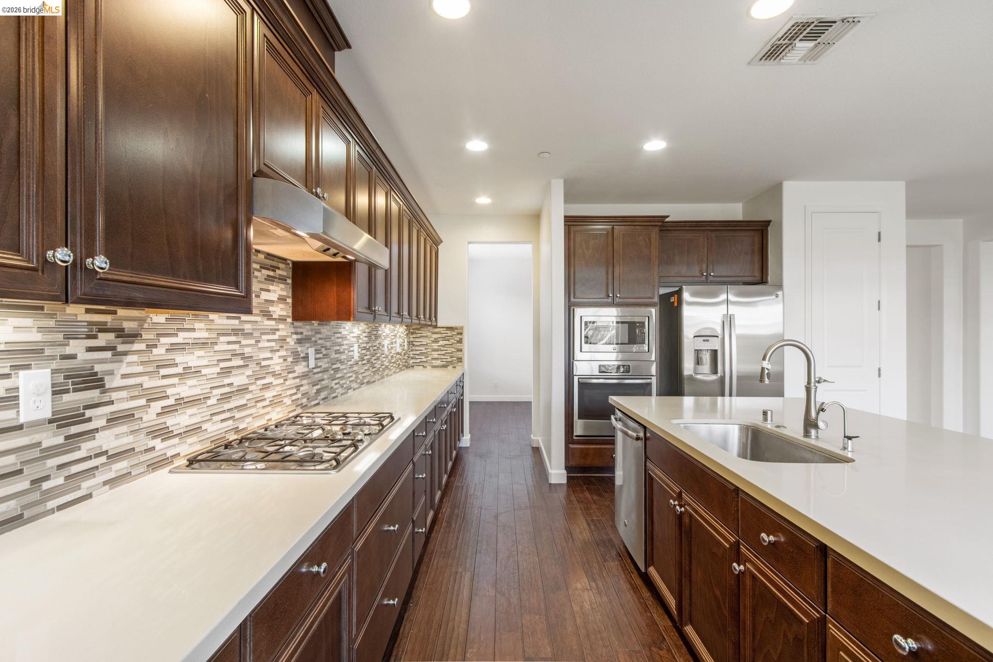 Detail Gallery Image 7 of 49 For 607 Bristol Ct, Brentwood,  CA 94513 - 4 Beds | 3/1 Baths