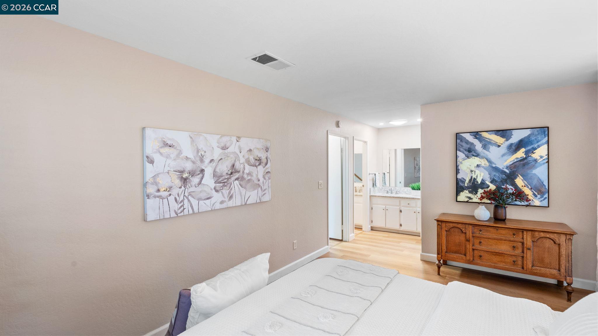 Photo #22: 41125761 Listing: Photo #22