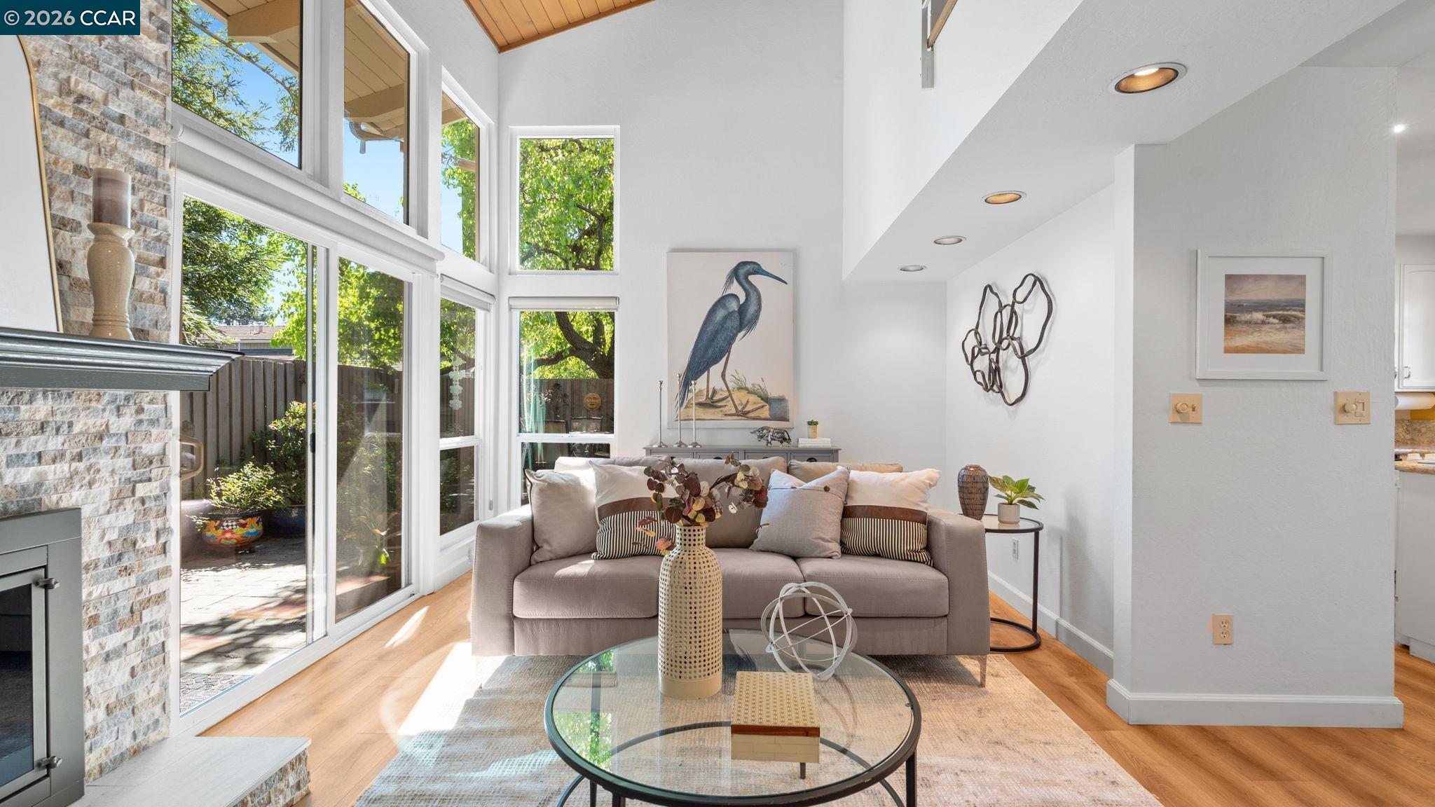 Photo #5: 41125761 Listing: Photo #5