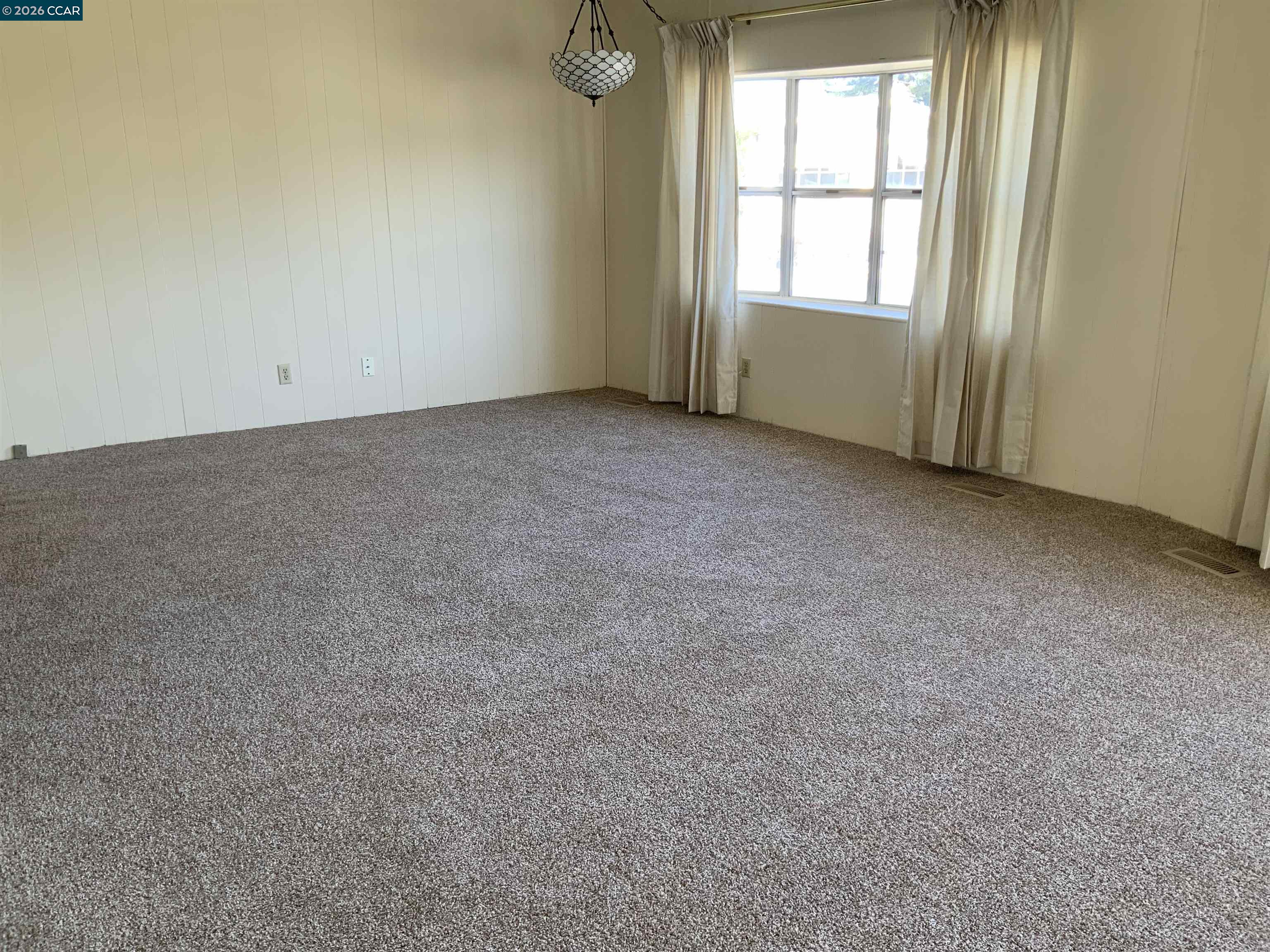 Detail Gallery Image 2 of 19 For 268 Coral Dr., Pittsburg,  CA 94565 - 2 Beds | 2 Baths