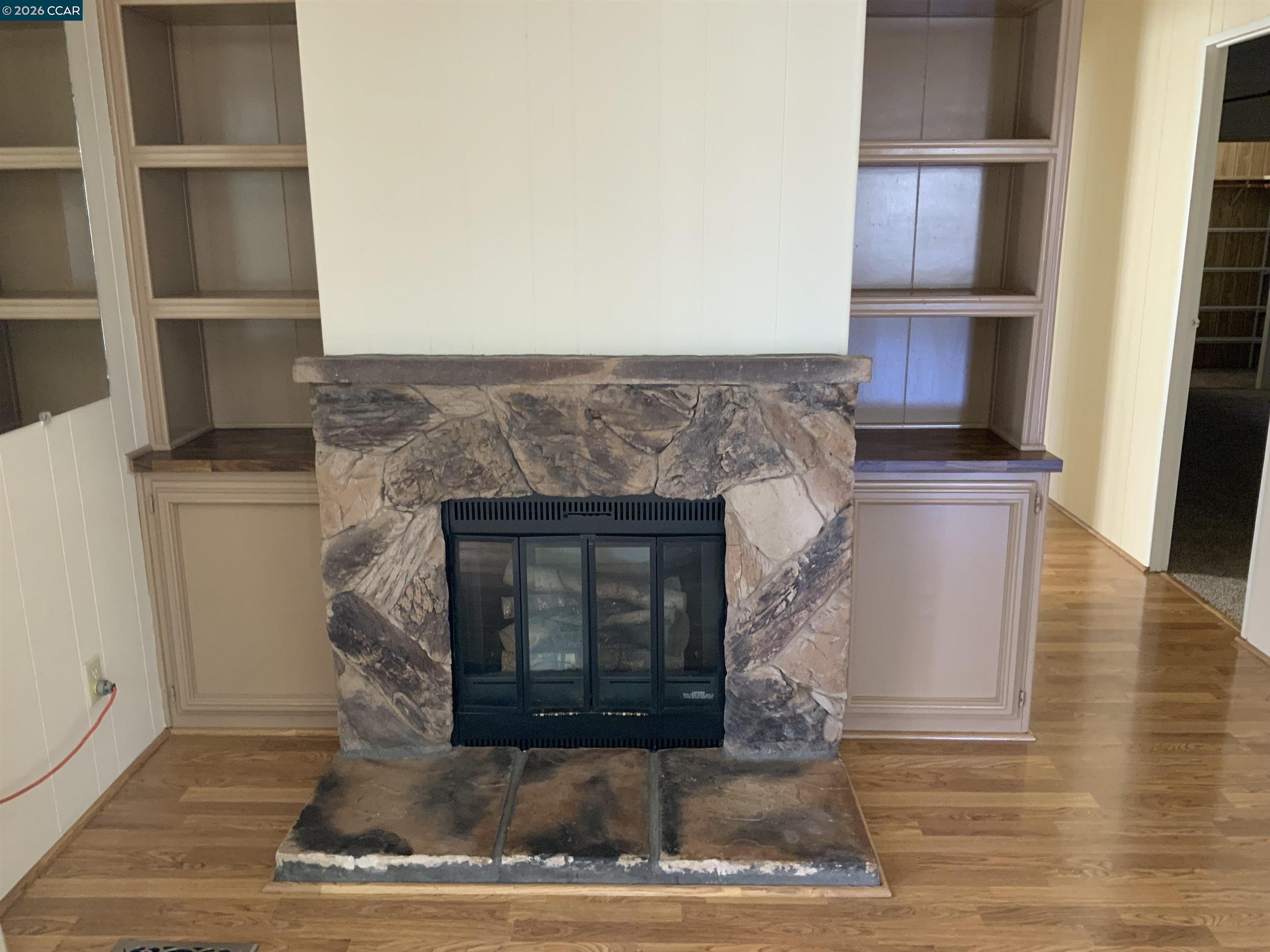 Detail Gallery Image 11 of 19 For 268 Coral Dr., Pittsburg,  CA 94565 - 2 Beds | 2 Baths