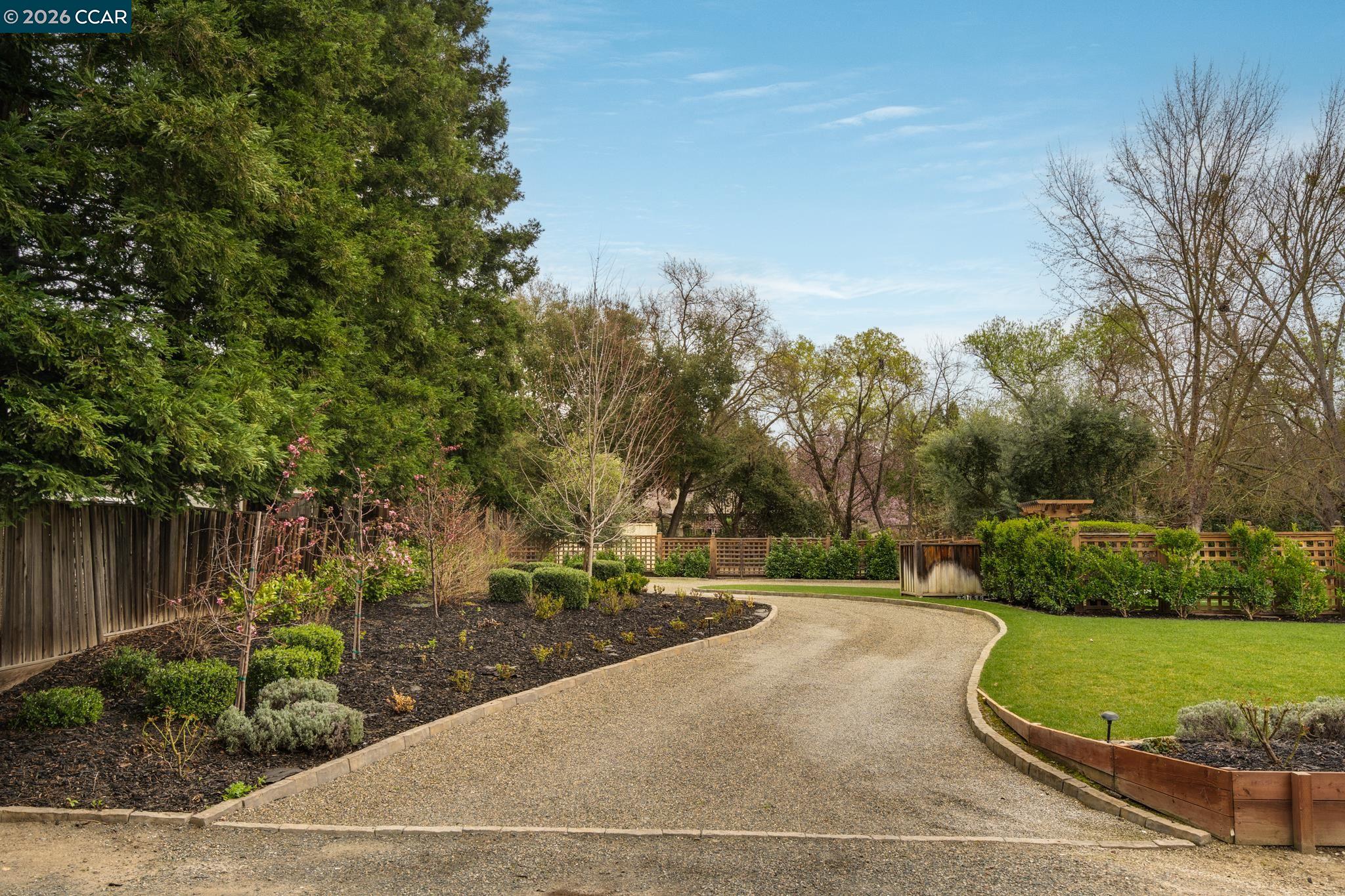 Detail Gallery Image 3 of 16 For 11 San Andreas Drive, Danville,  CA 94506 - – Beds | – Baths