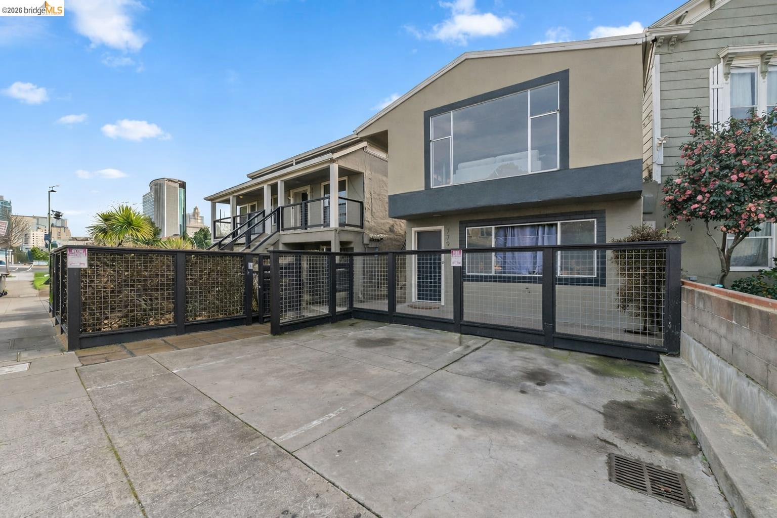 Detail Gallery Image 3 of 33 For 779 17th St, Oakland,  CA 94612 - – Beds | – Baths