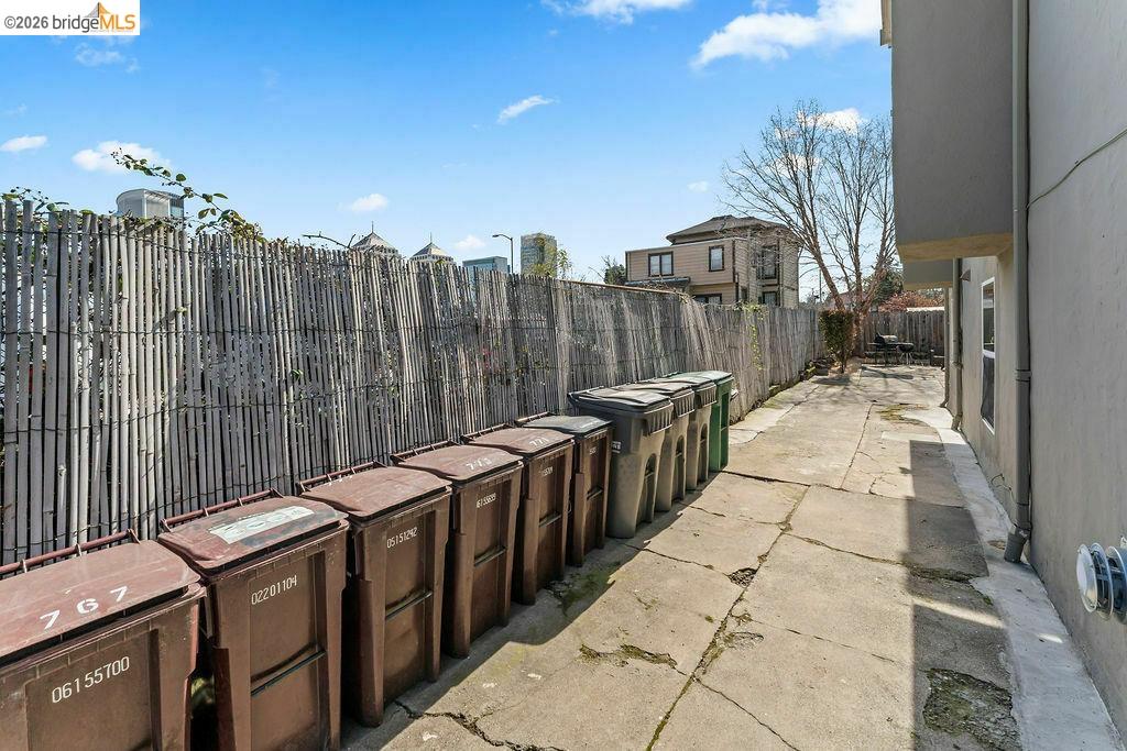 Detail Gallery Image 7 of 40 For 769 17th St, Oakland,  CA 94612 - – Beds | – Baths