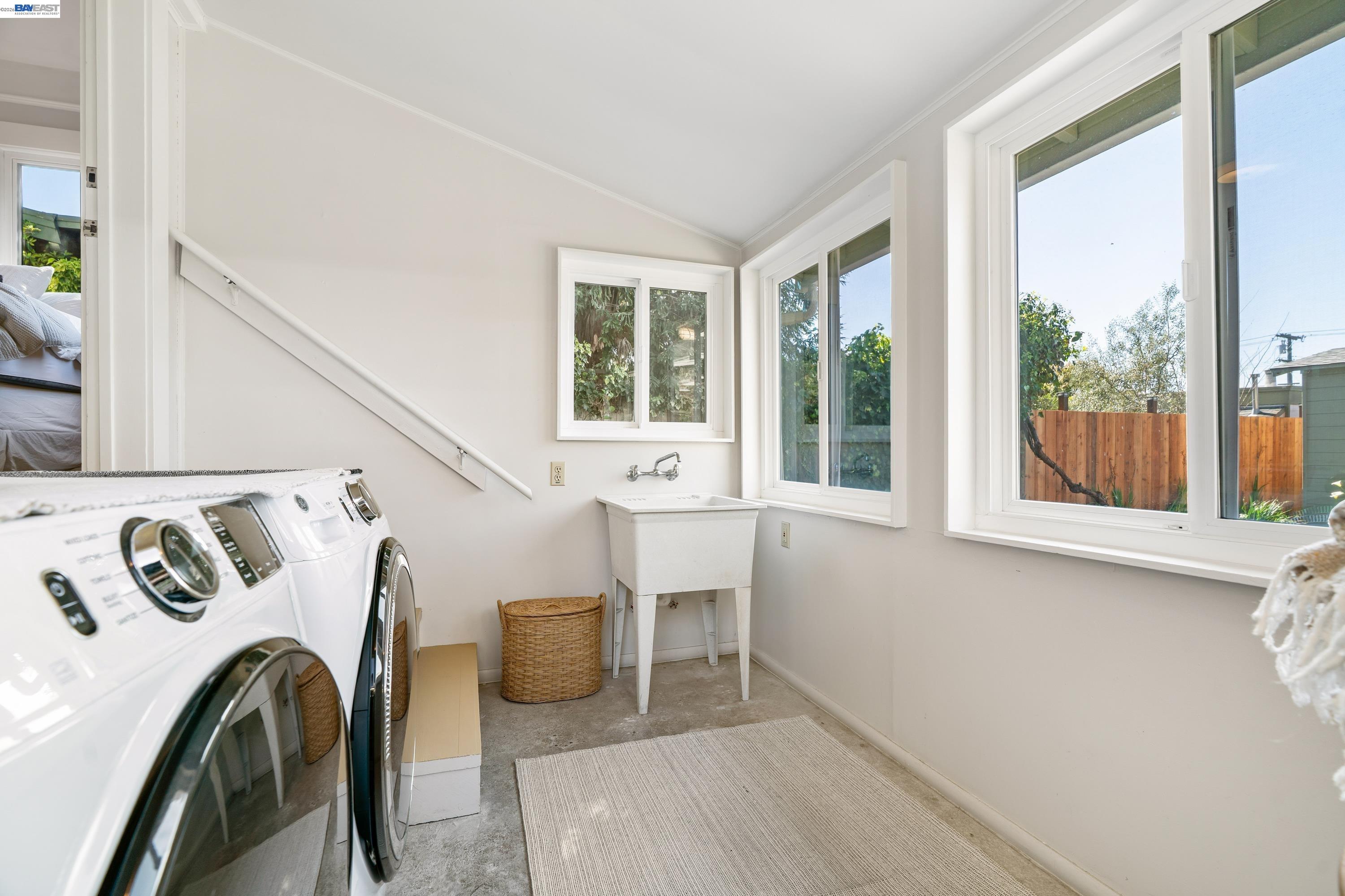 Detail Gallery Image 19 of 33 For 1516 Belvedere Ave, Berkeley,  CA 94702 - 1 Beds | 1 Baths
