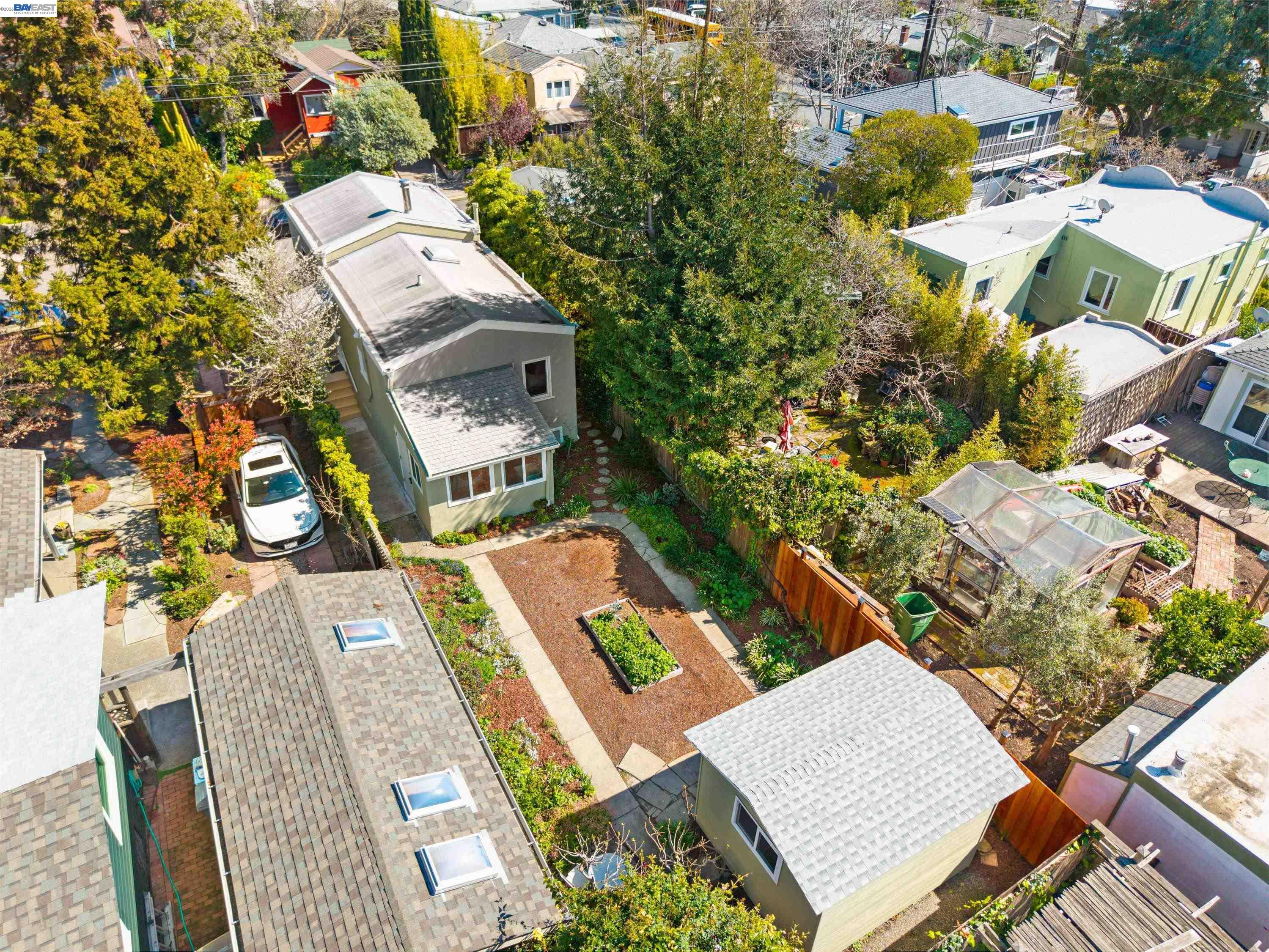 Detail Gallery Image 32 of 33 For 1516 Belvedere Ave, Berkeley,  CA 94702 - 1 Beds | 1 Baths