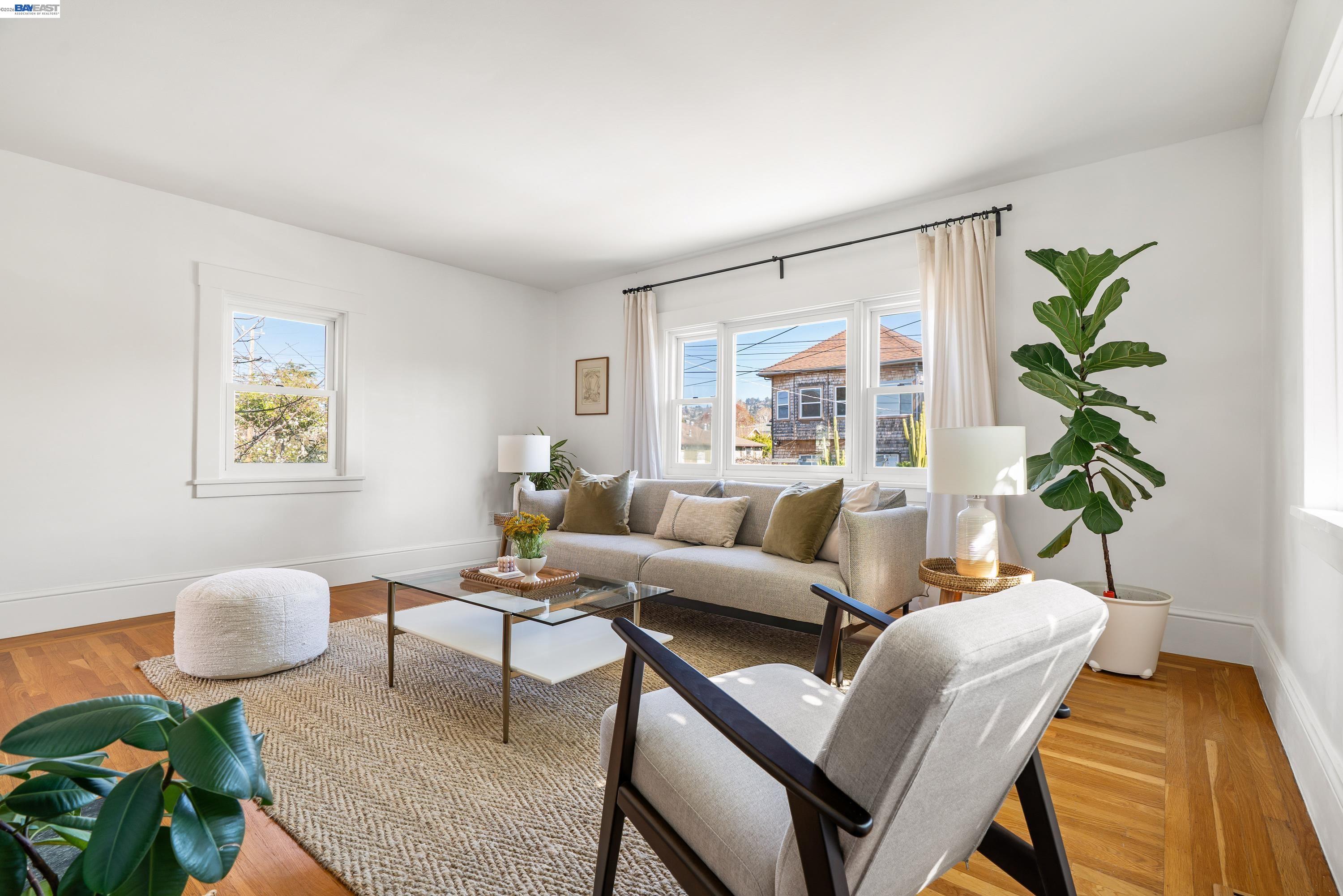 Detail Gallery Image 5 of 33 For 1516 Belvedere Ave, Berkeley,  CA 94702 - 1 Beds | 1 Baths