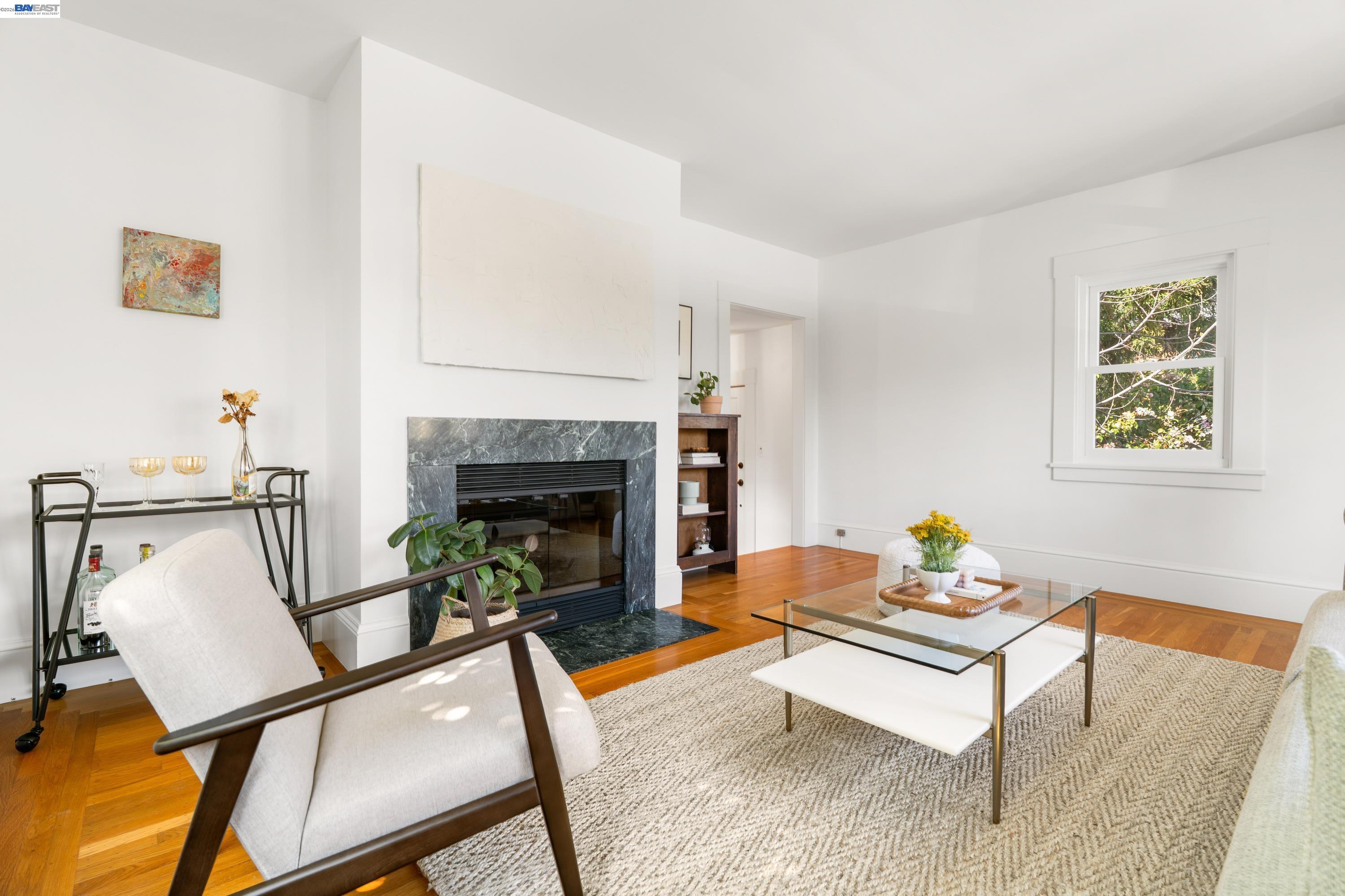 Detail Gallery Image 8 of 33 For 1516 Belvedere Ave, Berkeley,  CA 94702 - 1 Beds | 1 Baths