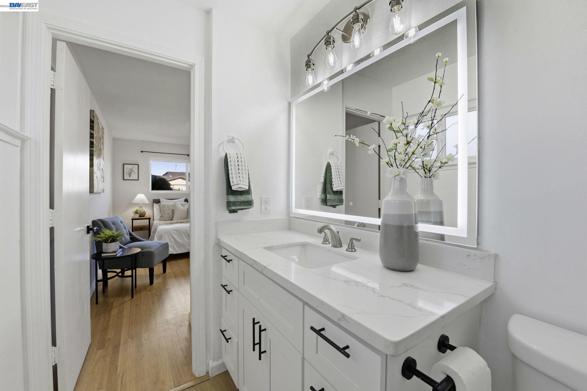 Detail Gallery Image 21 of 29 For 14297 Tiburon Rd, San Leandro,  CA 94577 - 4 Beds | 2 Baths