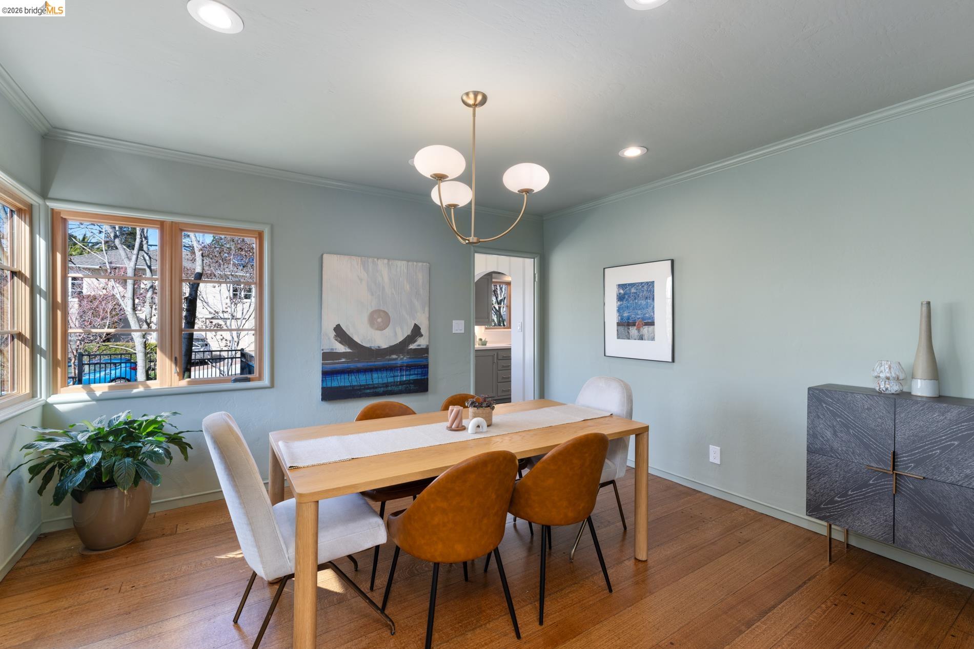 Detail Gallery Image 14 of 60 For 101 Windsor Ave., Kensington,  CA 94708 - 4 Beds | 2/1 Baths