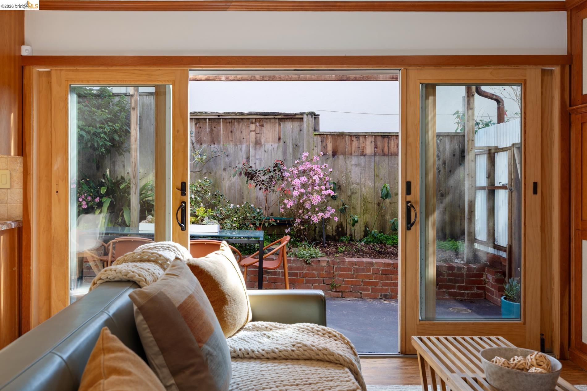 Detail Gallery Image 28 of 60 For 101 Windsor Ave., Kensington,  CA 94708 - 4 Beds | 2/1 Baths