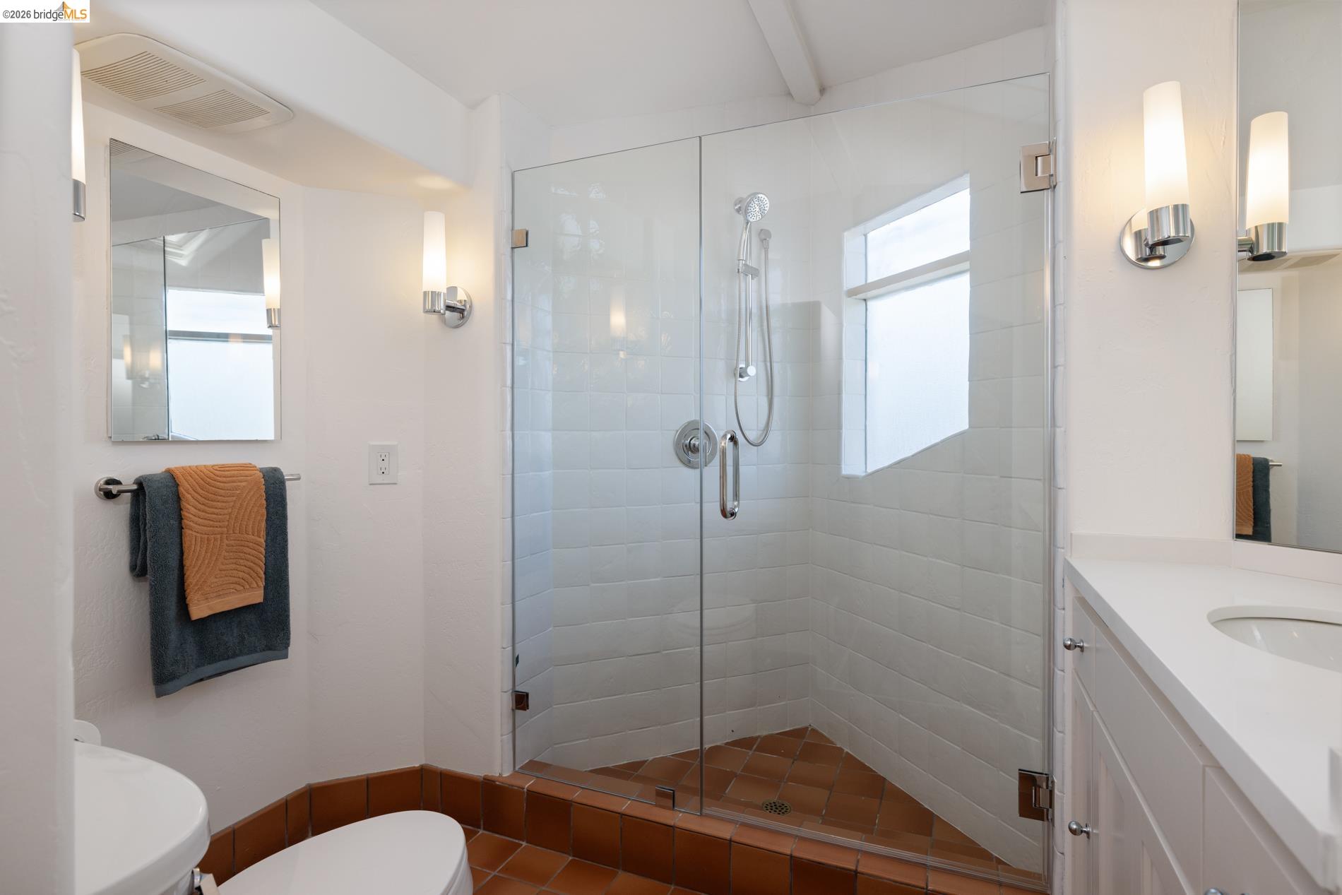 Detail Gallery Image 49 of 60 For 101 Windsor Ave., Kensington,  CA 94708 - 4 Beds | 2/1 Baths