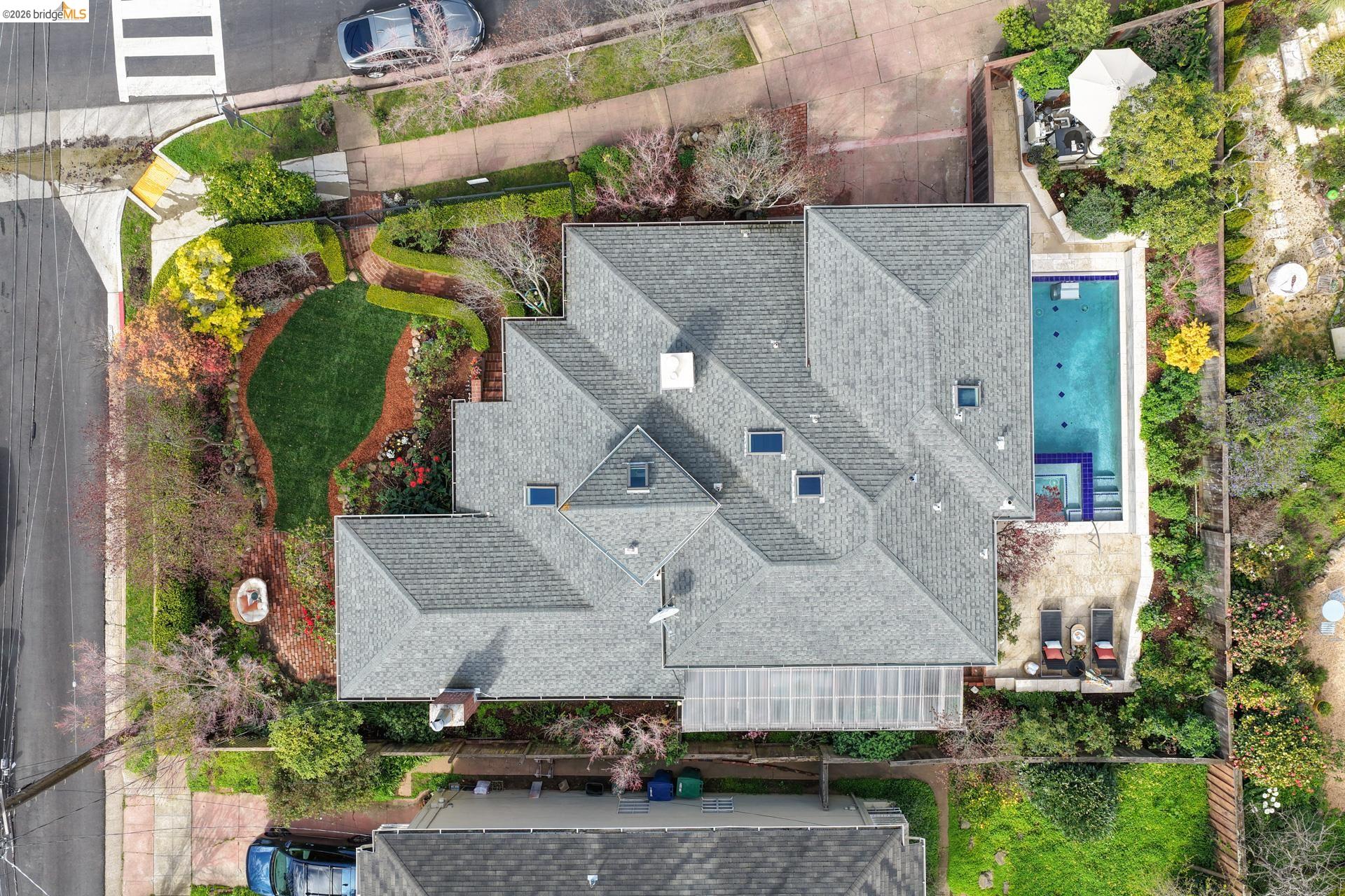 Detail Gallery Image 51 of 60 For 101 Windsor Ave., Kensington,  CA 94708 - 4 Beds | 2/1 Baths