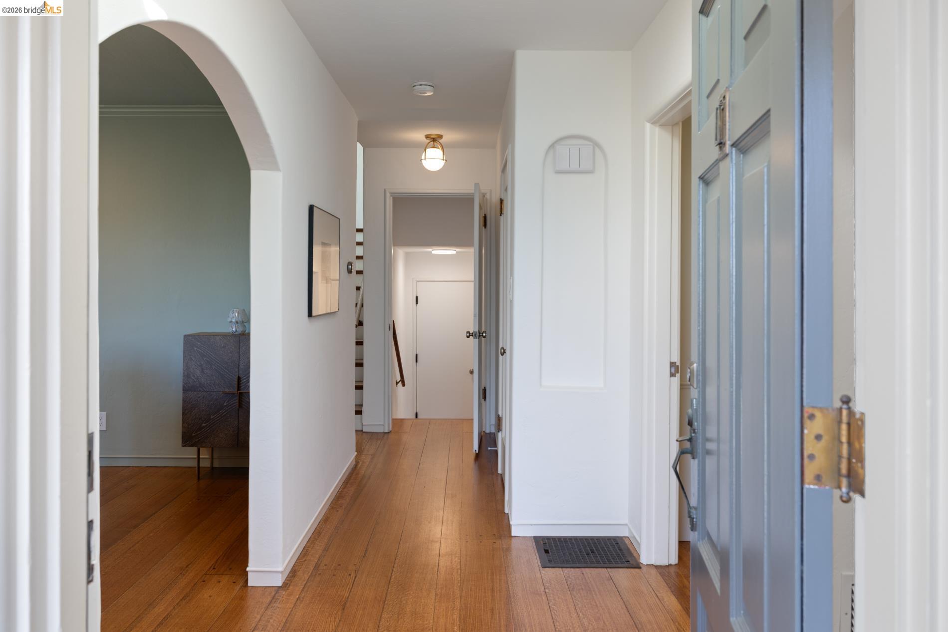 Detail Gallery Image 8 of 60 For 101 Windsor Ave., Kensington,  CA 94708 - 4 Beds | 2/1 Baths