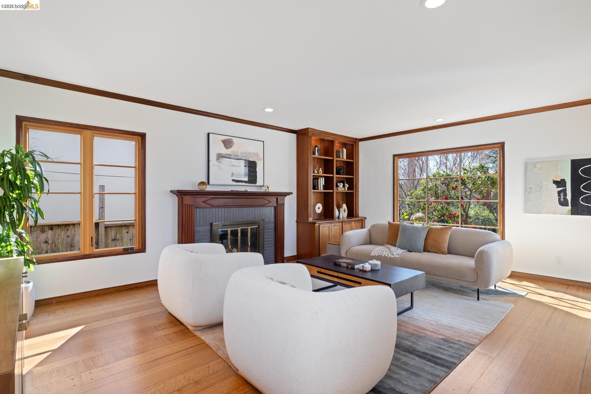 Detail Gallery Image 10 of 60 For 101 Windsor Ave., Kensington,  CA 94708 - 4 Beds | 2/1 Baths