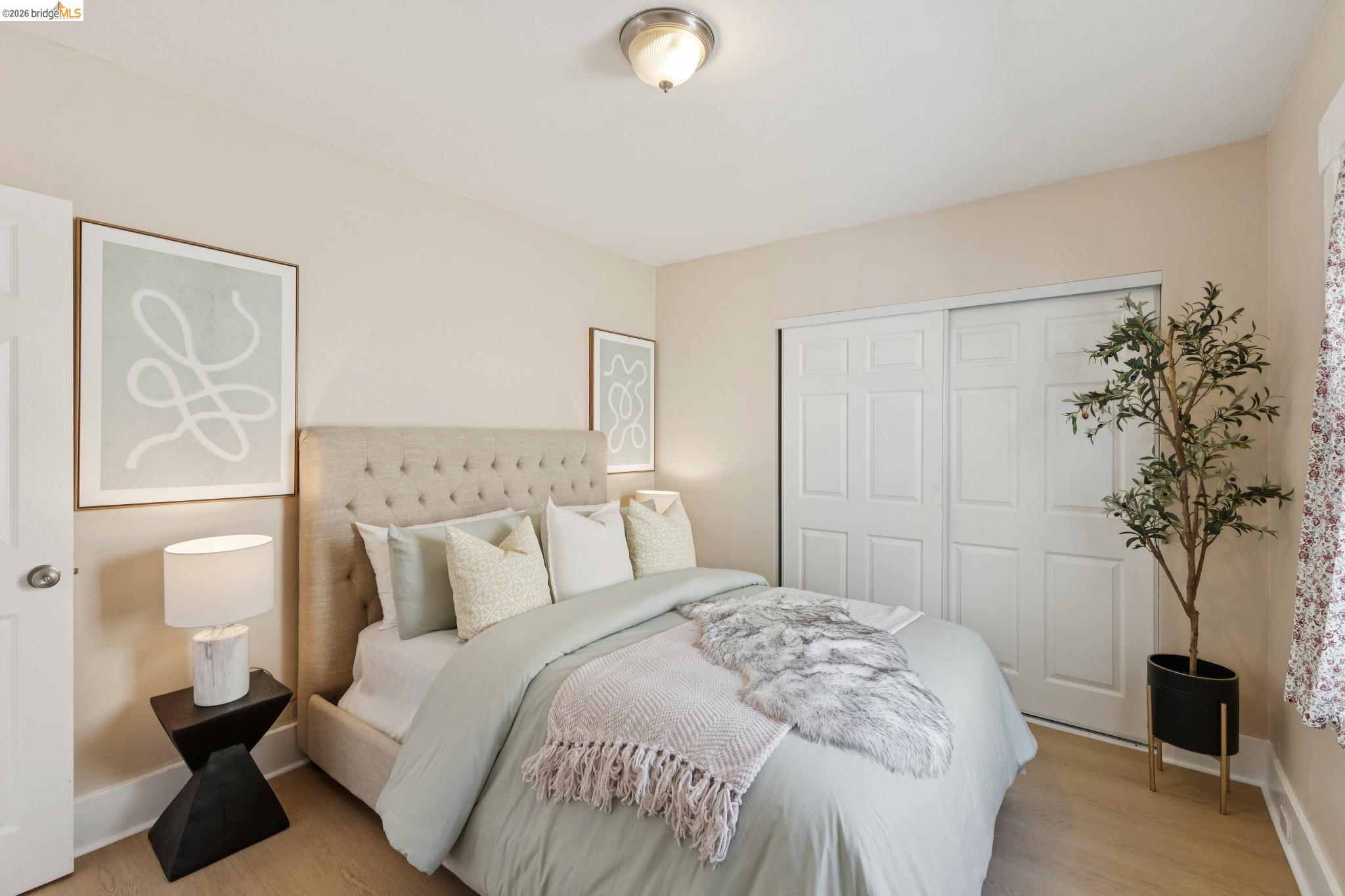 Detail Gallery Image 20 of 60 For 1983 38th Ave, Oakland,  CA 94601 - 5 Beds | 4 Baths