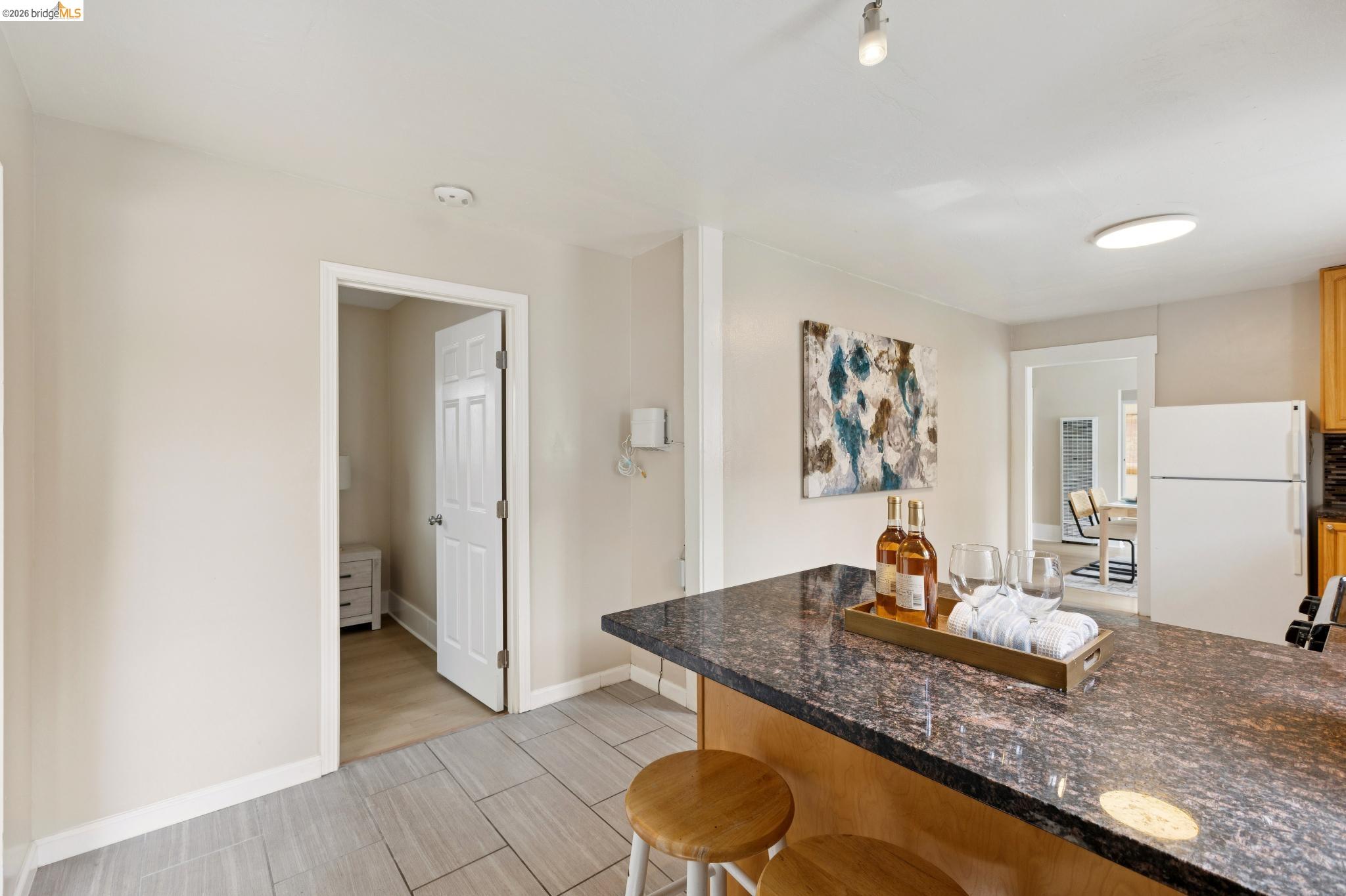 Detail Gallery Image 29 of 60 For 1983 38th Ave, Oakland,  CA 94601 - 5 Beds | 4 Baths