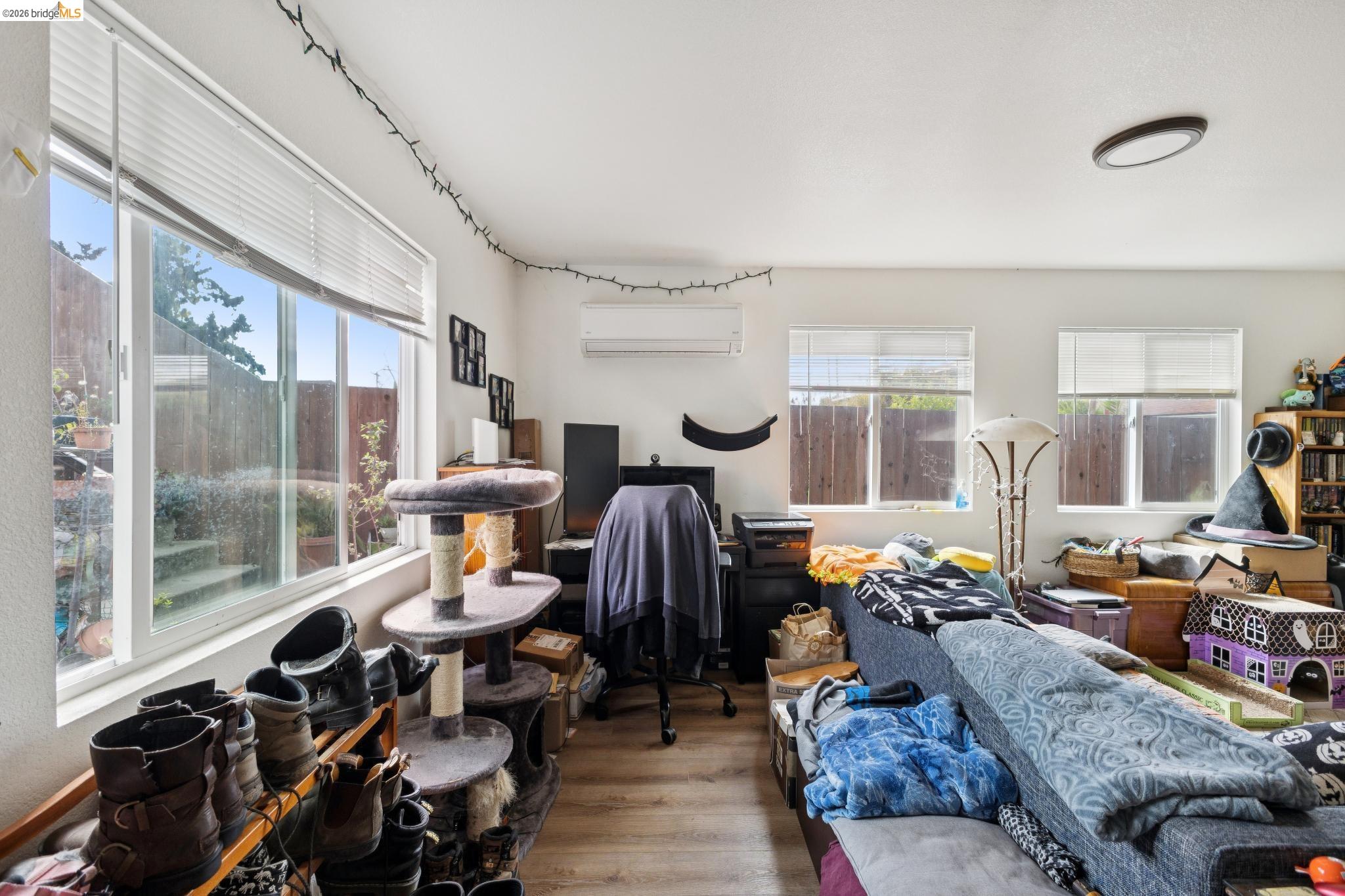 Detail Gallery Image 49 of 60 For 1983 38th Ave, Oakland,  CA 94601 - 5 Beds | 4 Baths