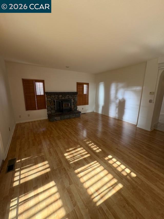 Detail Gallery Image 4 of 8 For 1765 Crimson Ter, Brentwood,  CA 94513 - 4 Beds | 2/1 Baths