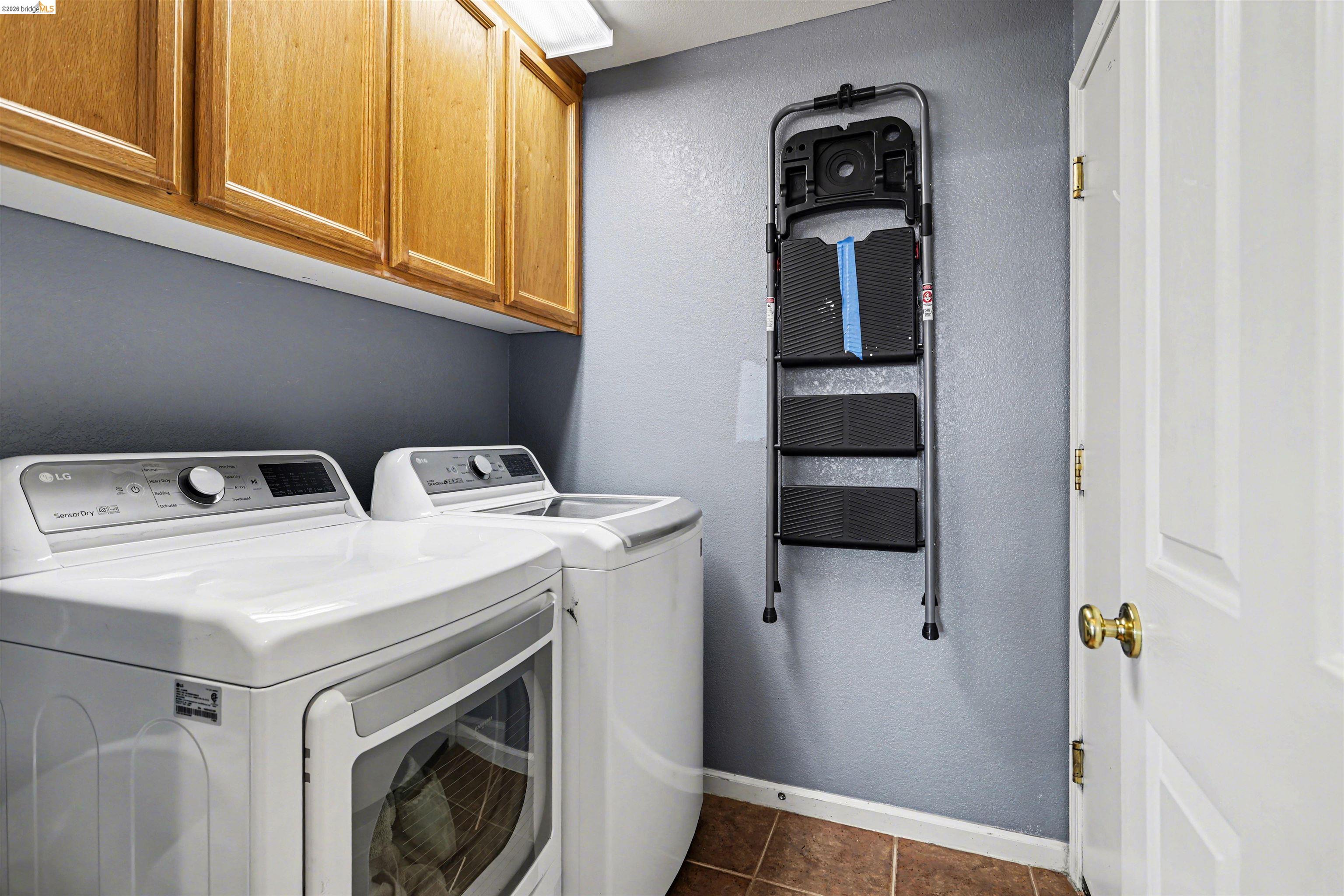 Detail Gallery Image 17 of 31 For 193 Mike Gartrell Cir, Sacramento,  CA 95835 - 3 Beds | 2 Baths