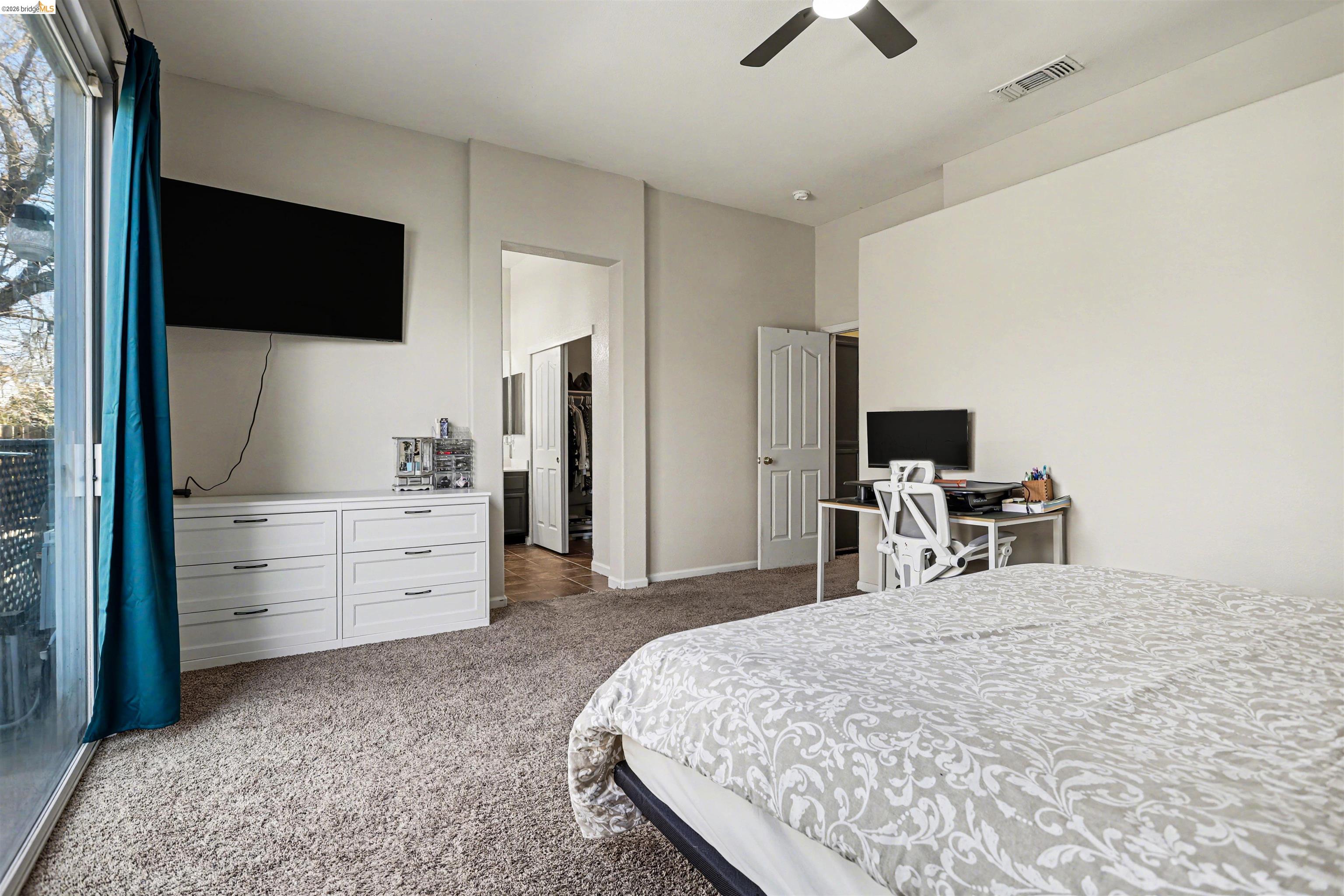 Detail Gallery Image 22 of 31 For 193 Mike Gartrell Cir, Sacramento,  CA 95835 - 3 Beds | 2 Baths
