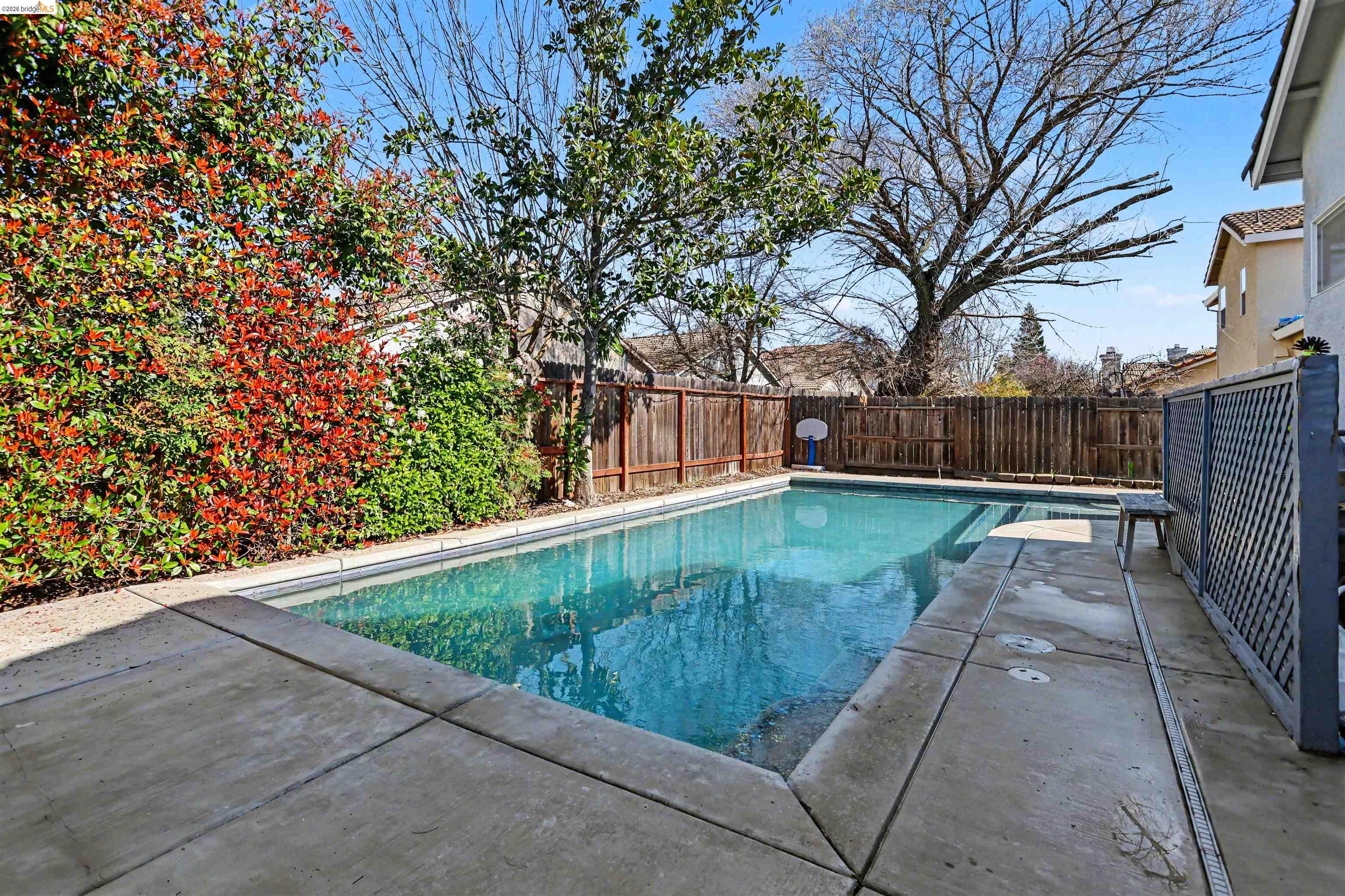 Detail Gallery Image 24 of 31 For 193 Mike Gartrell Cir, Sacramento,  CA 95835 - 3 Beds | 2 Baths