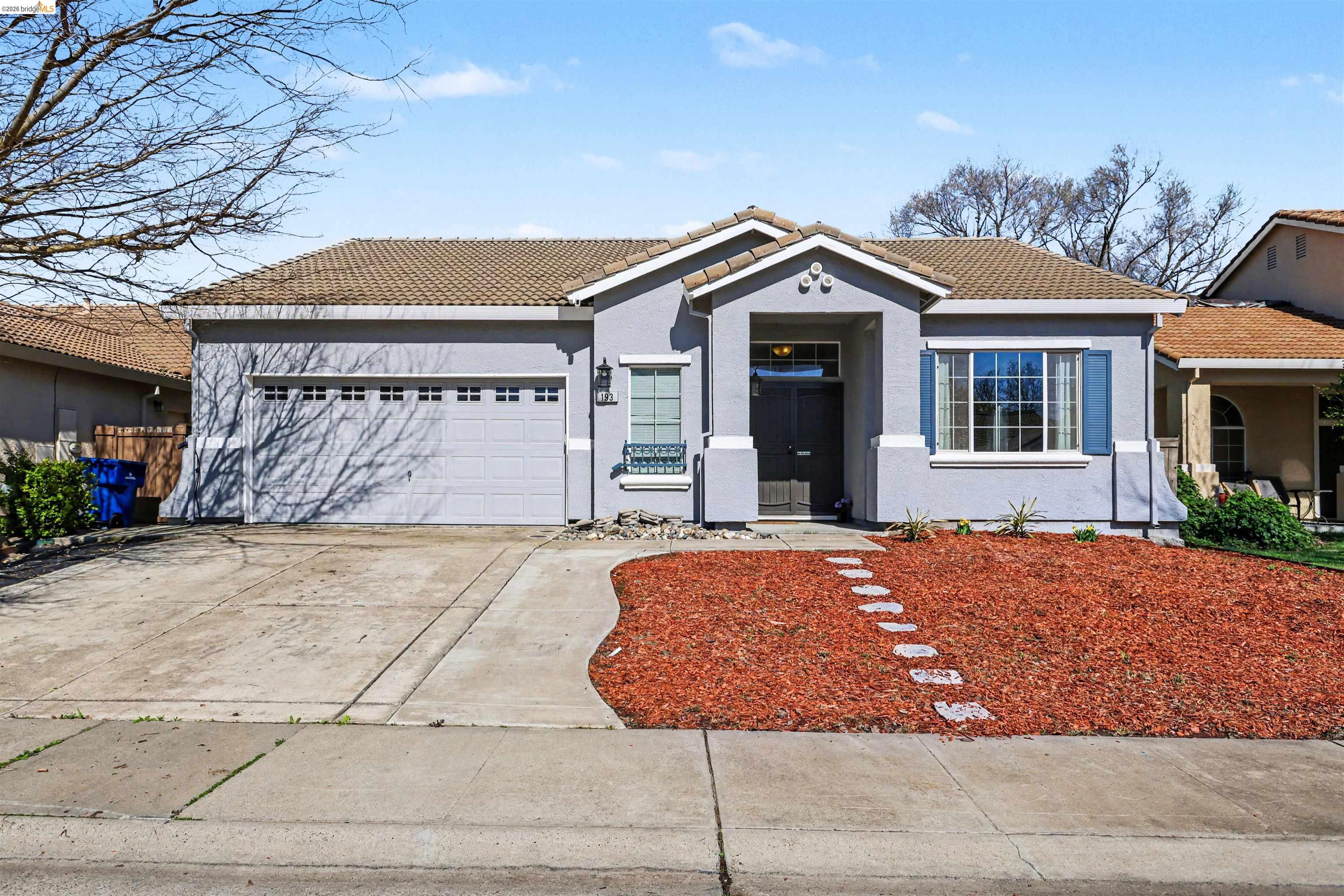 Detail Gallery Image 5 of 31 For 193 Mike Gartrell Cir, Sacramento,  CA 95835 - 3 Beds | 2 Baths