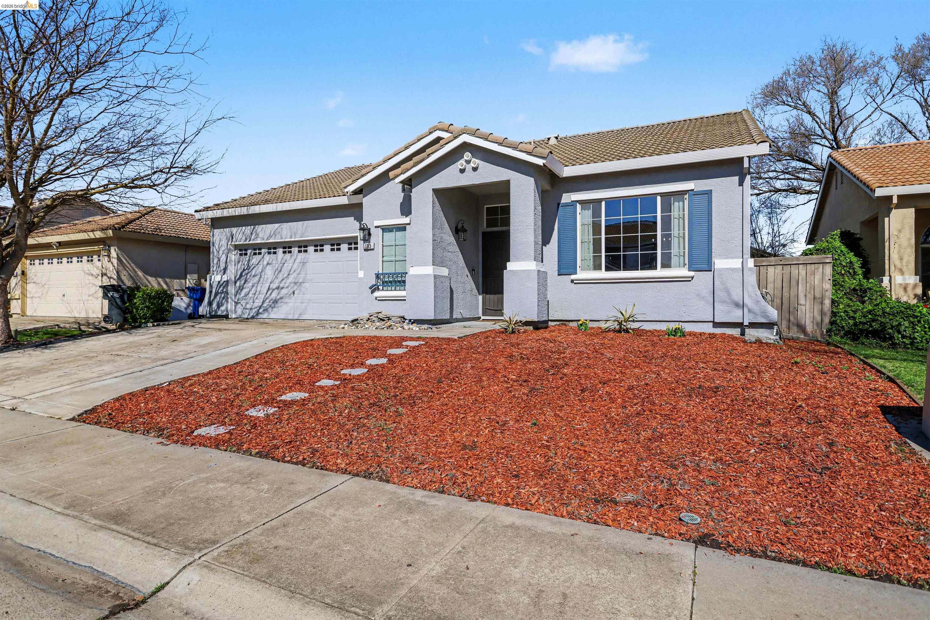 Detail Gallery Image 6 of 31 For 193 Mike Gartrell Cir, Sacramento,  CA 95835 - 3 Beds | 2 Baths
