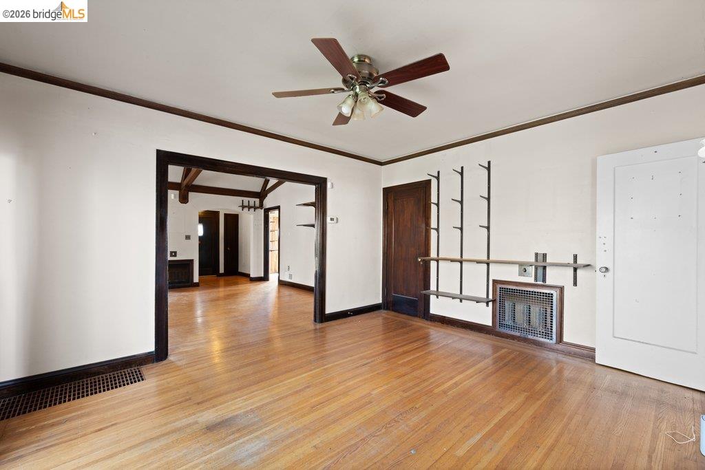 Detail Gallery Image 14 of 60 For 2569 Maxwell Ave, Oakland,  CA 94601 - 3 Beds | 1 Baths