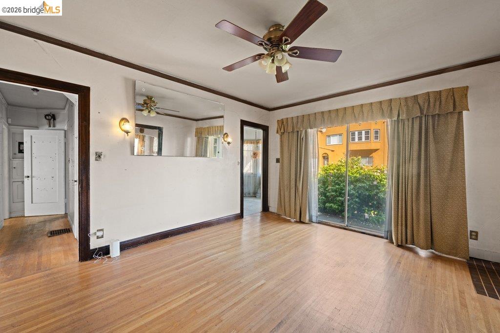 Detail Gallery Image 16 of 60 For 2569 Maxwell Ave, Oakland,  CA 94601 - 3 Beds | 1 Baths