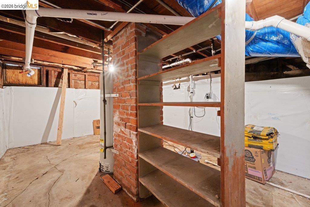 Detail Gallery Image 57 of 60 For 2569 Maxwell Ave, Oakland,  CA 94601 - 3 Beds | 1 Baths