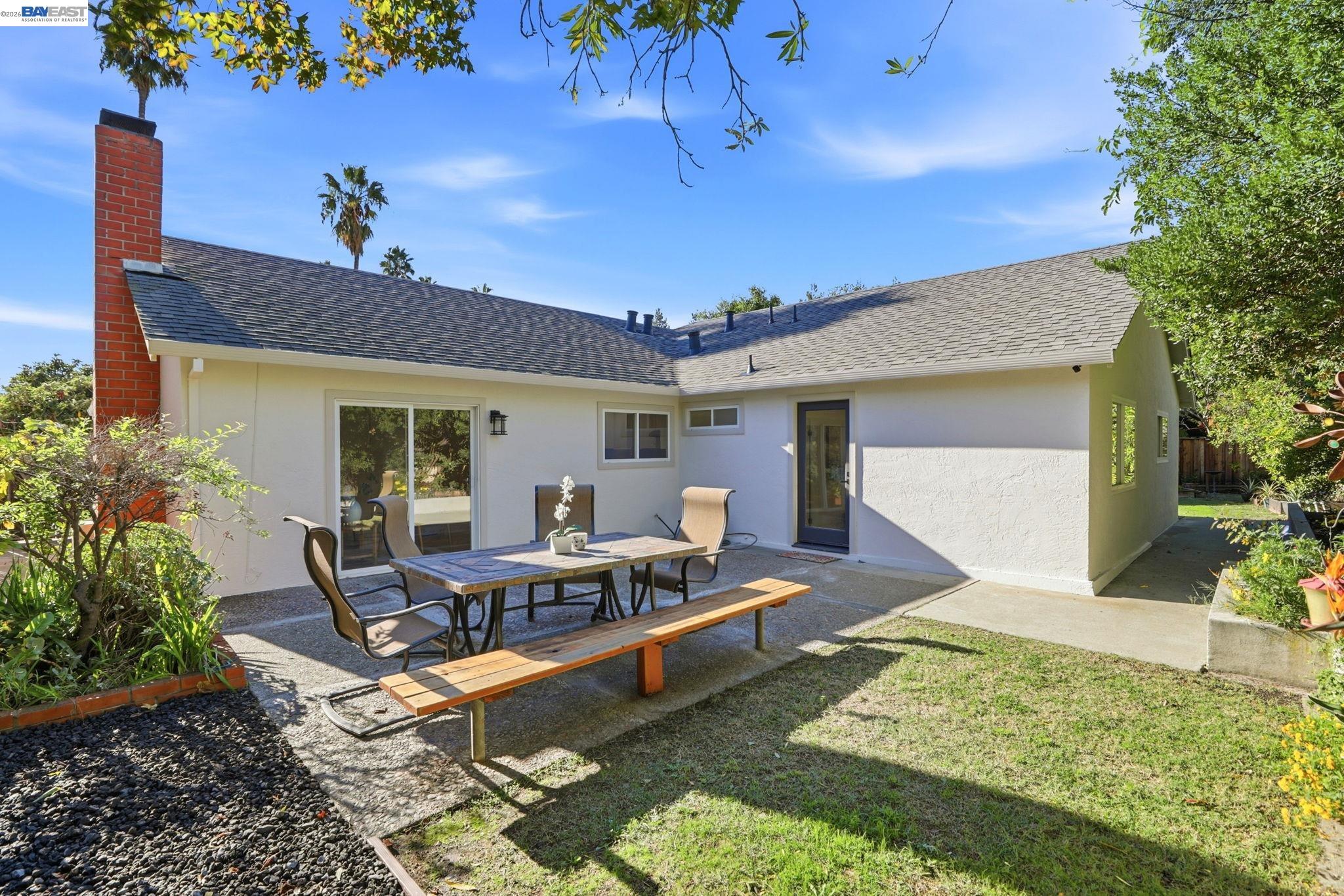 Detail Gallery Image 28 of 33 For 240 Carmelita Pl, Fremont,  CA 94539 - 3 Beds | 2 Baths