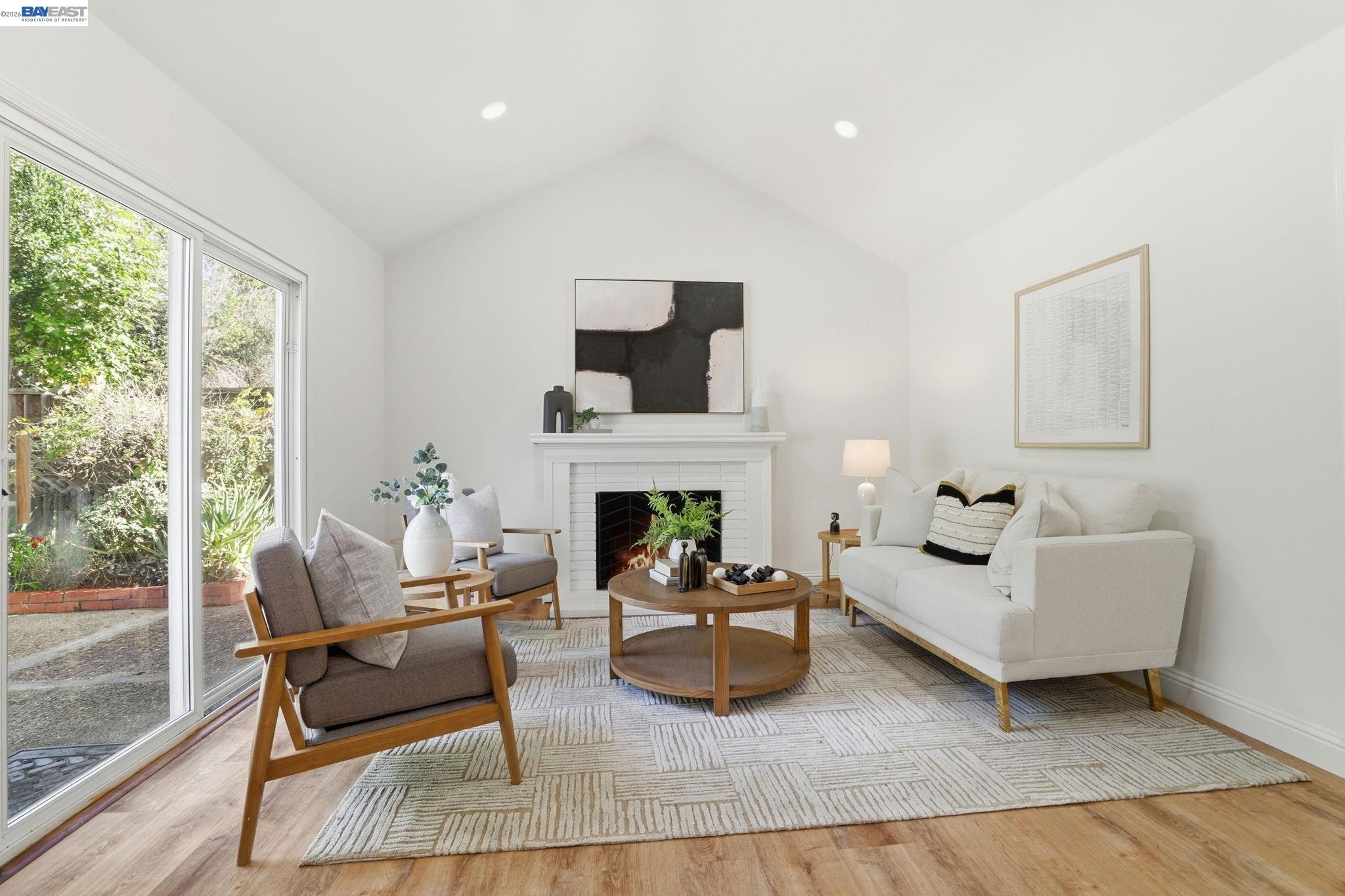 Detail Gallery Image 9 of 33 For 240 Carmelita Pl, Fremont,  CA 94539 - 3 Beds | 2 Baths