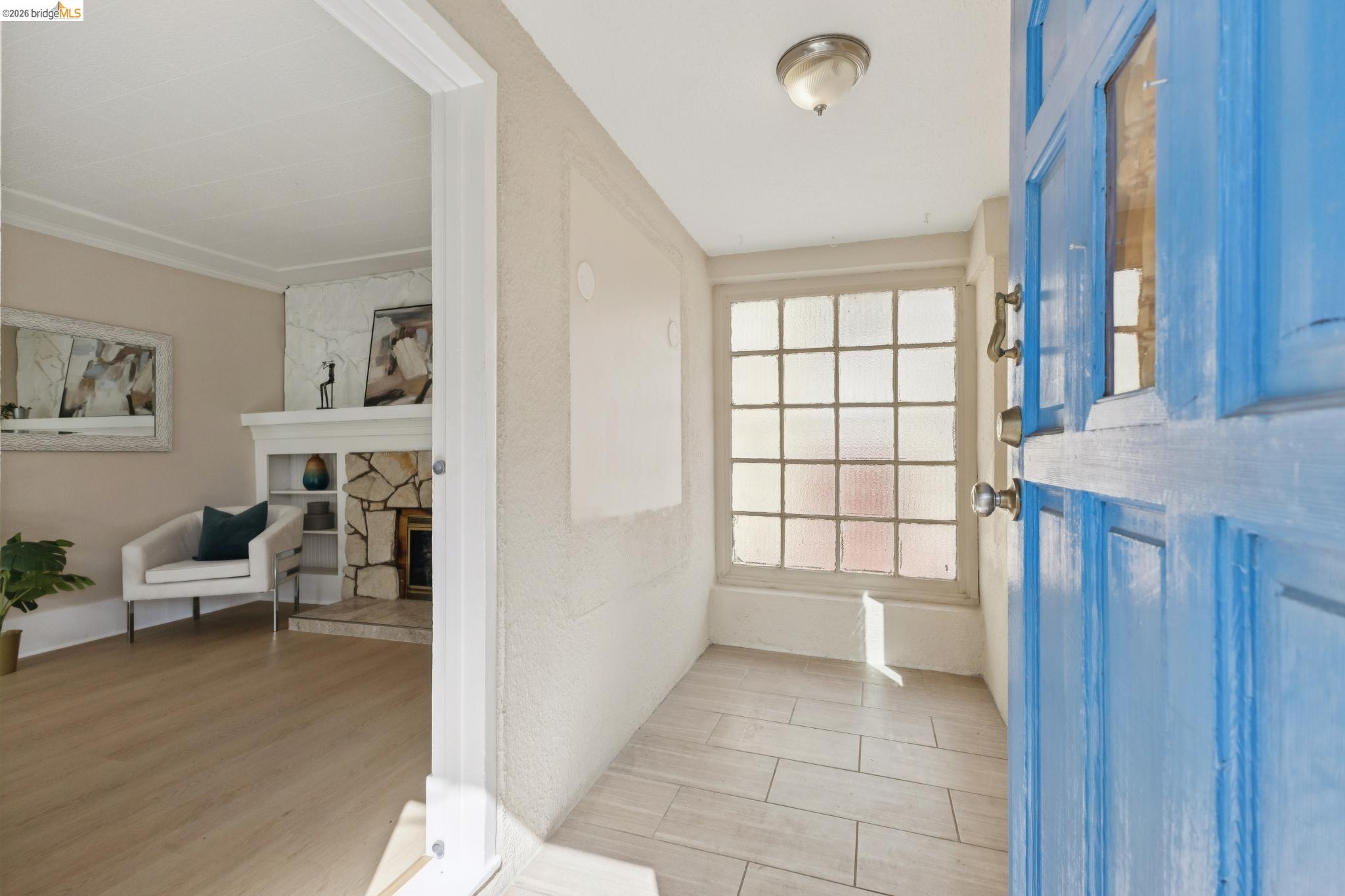 Detail Gallery Image 4 of 60 For 1983 38th Ave, Oakland,  CA 94601 - – Beds | – Baths